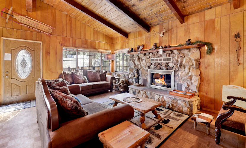 Adorable Village Retreat at Big Bear - Walk to Lake and Marina