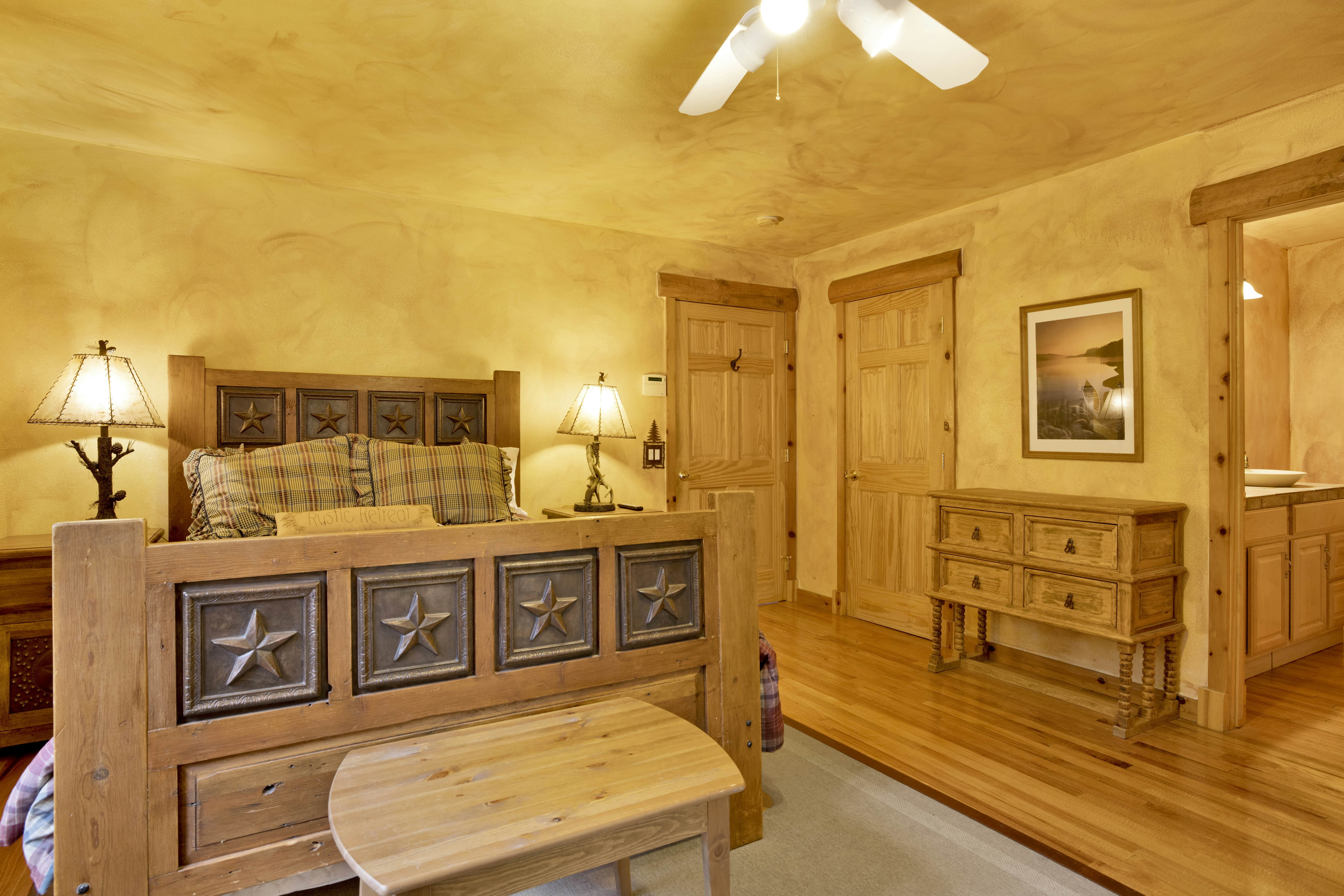 735-Bear Creek Lodge