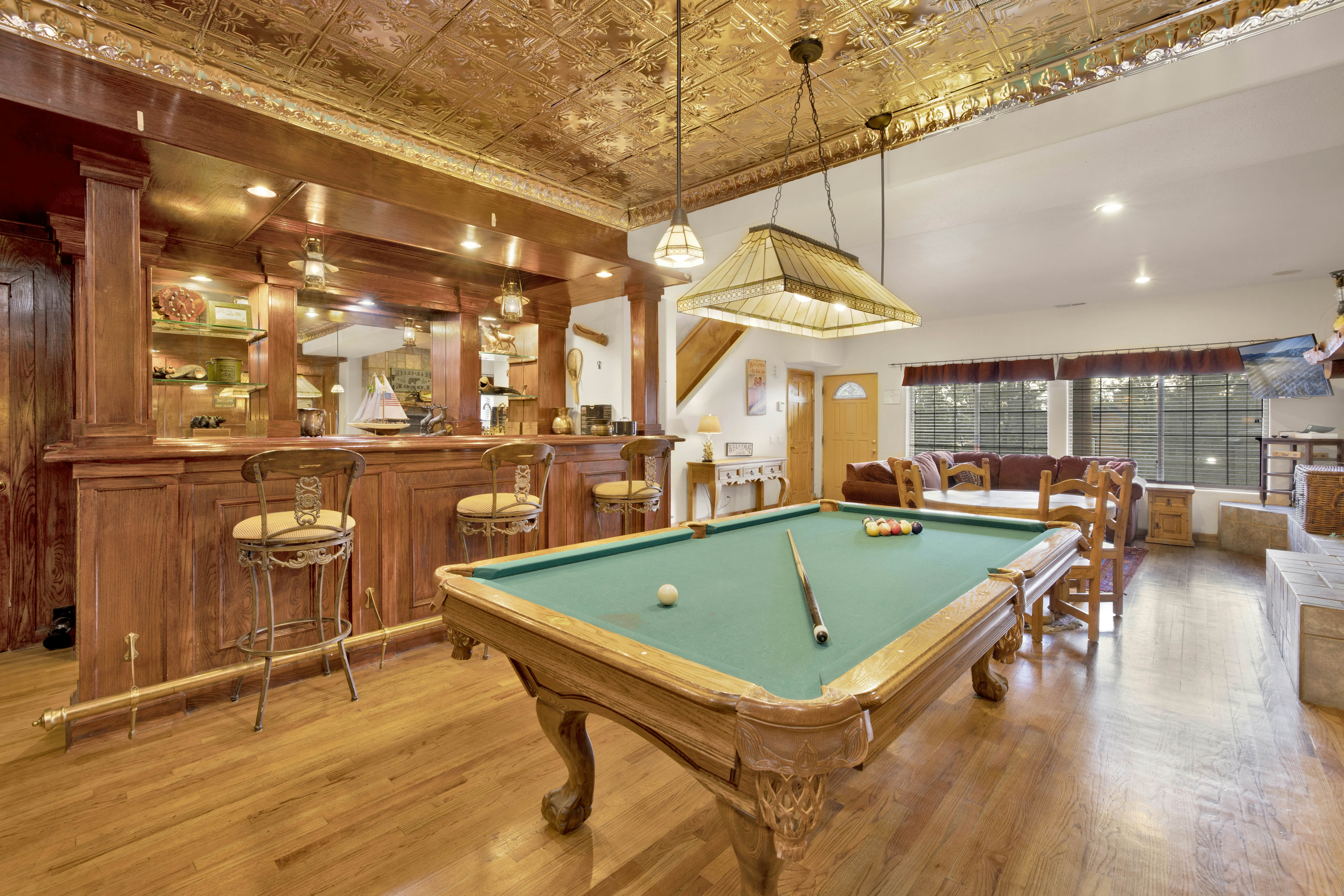 735-Bear Creek Lodge