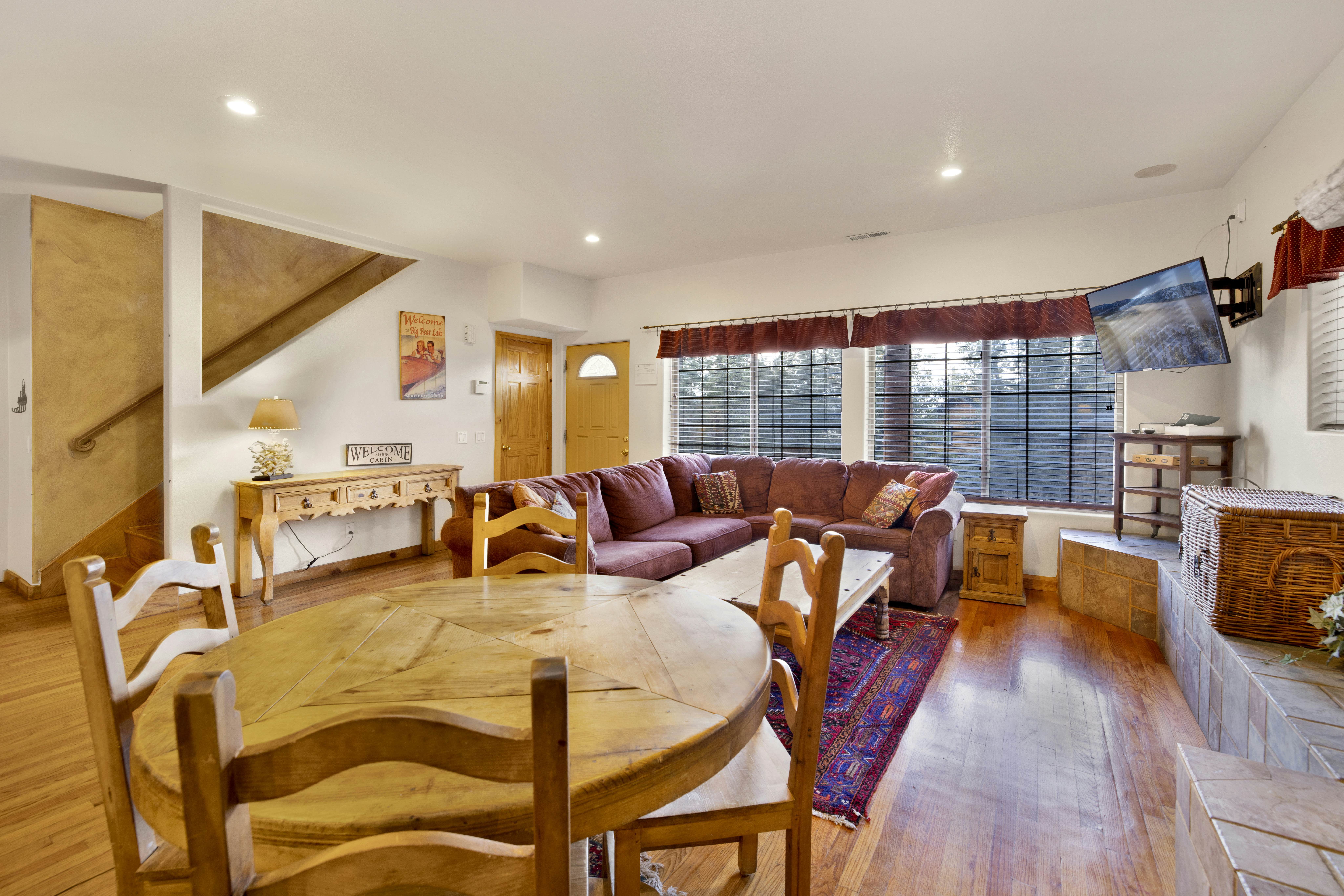 735-Bear Creek Lodge