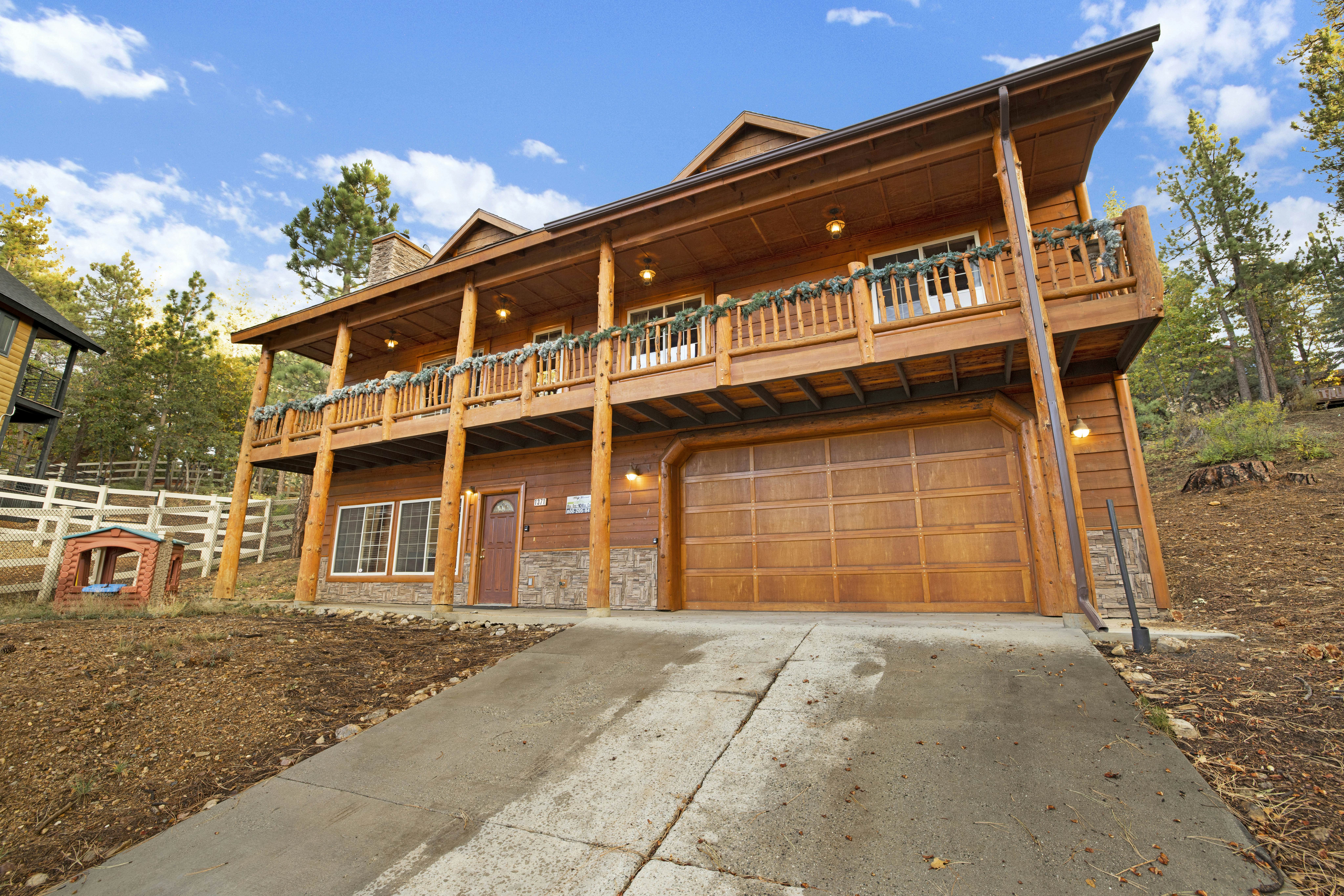 735-Bear Creek Lodge