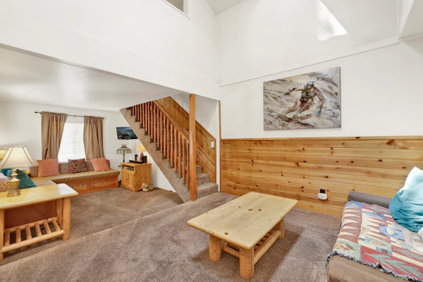 Life Of Riley Retreat at Big Bear w/ Hot Tub