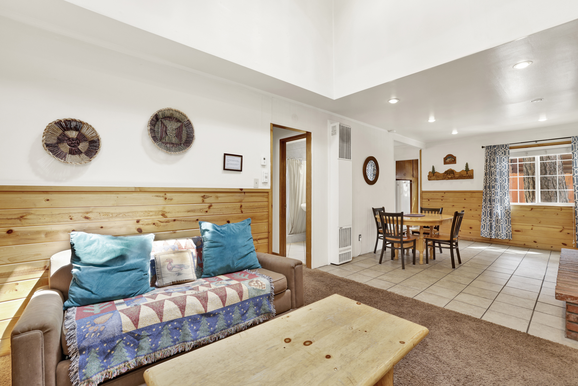 Life Of Riley Retreat at Big Bear w/ Hot Tub