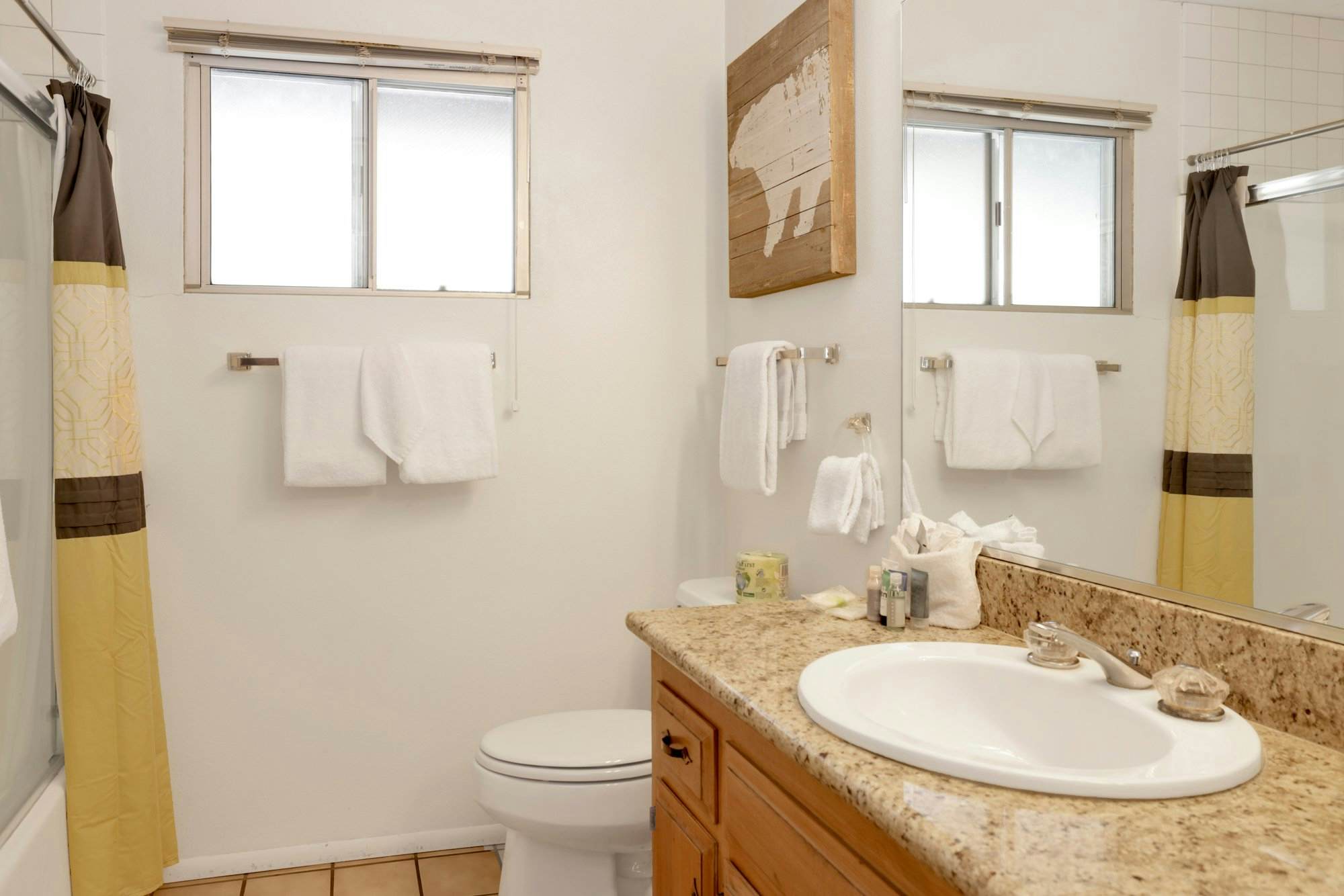 1651-Cozy up to Summit