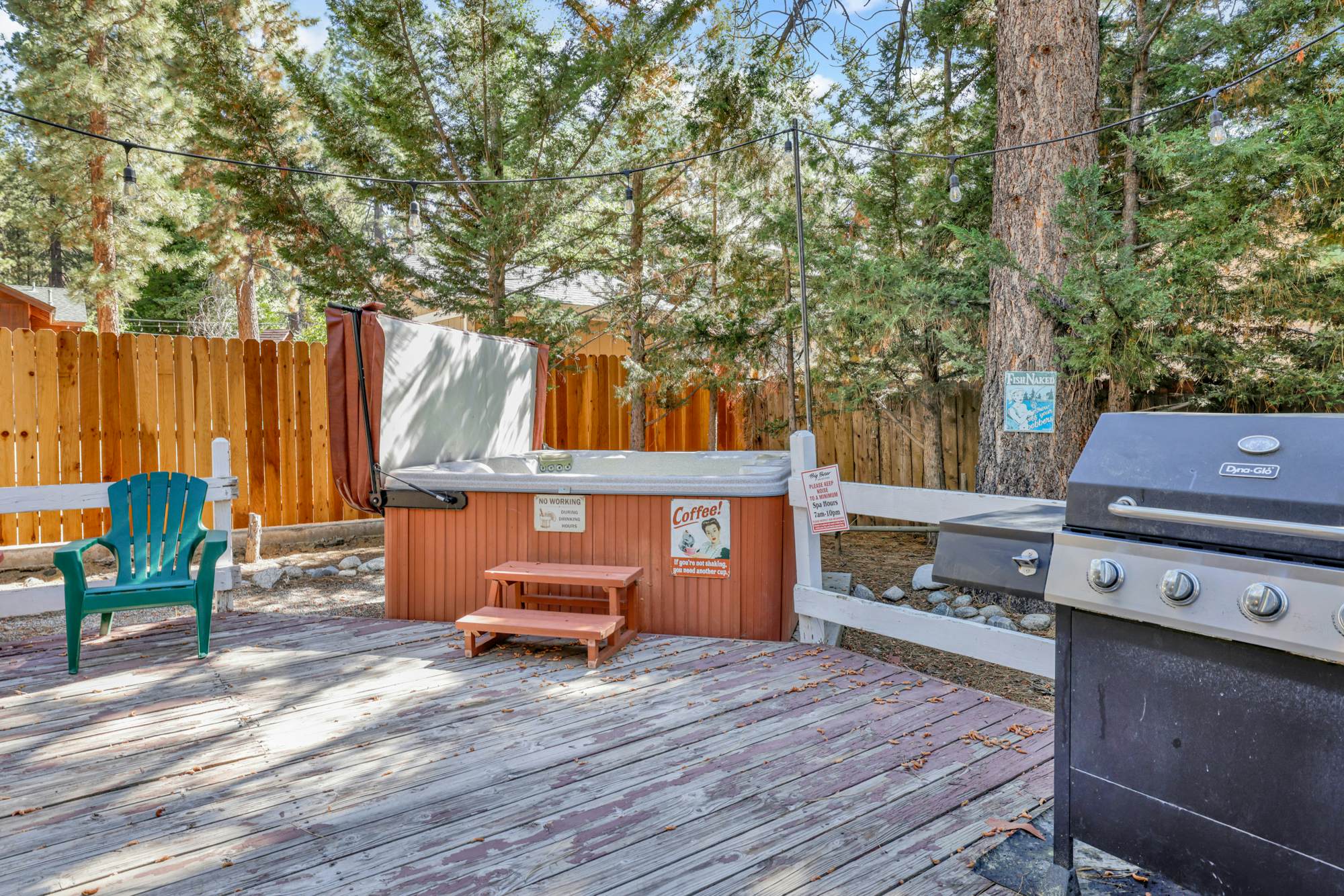 1651-Cozy up to Summit