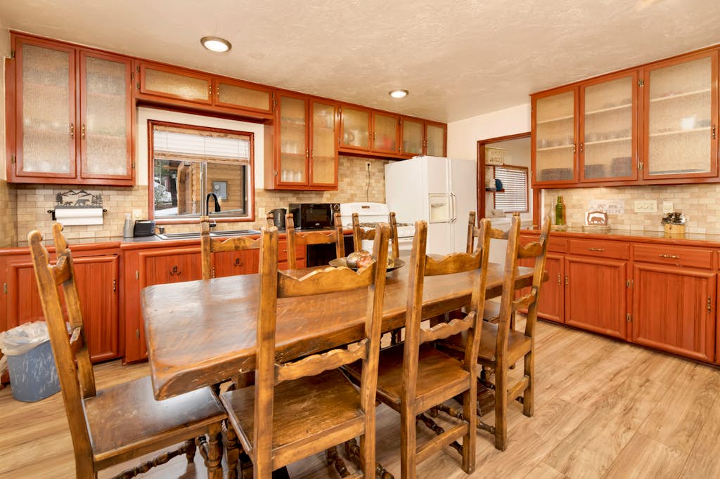 Swiss Delight Family Retreat w/ Hot Tub + Games