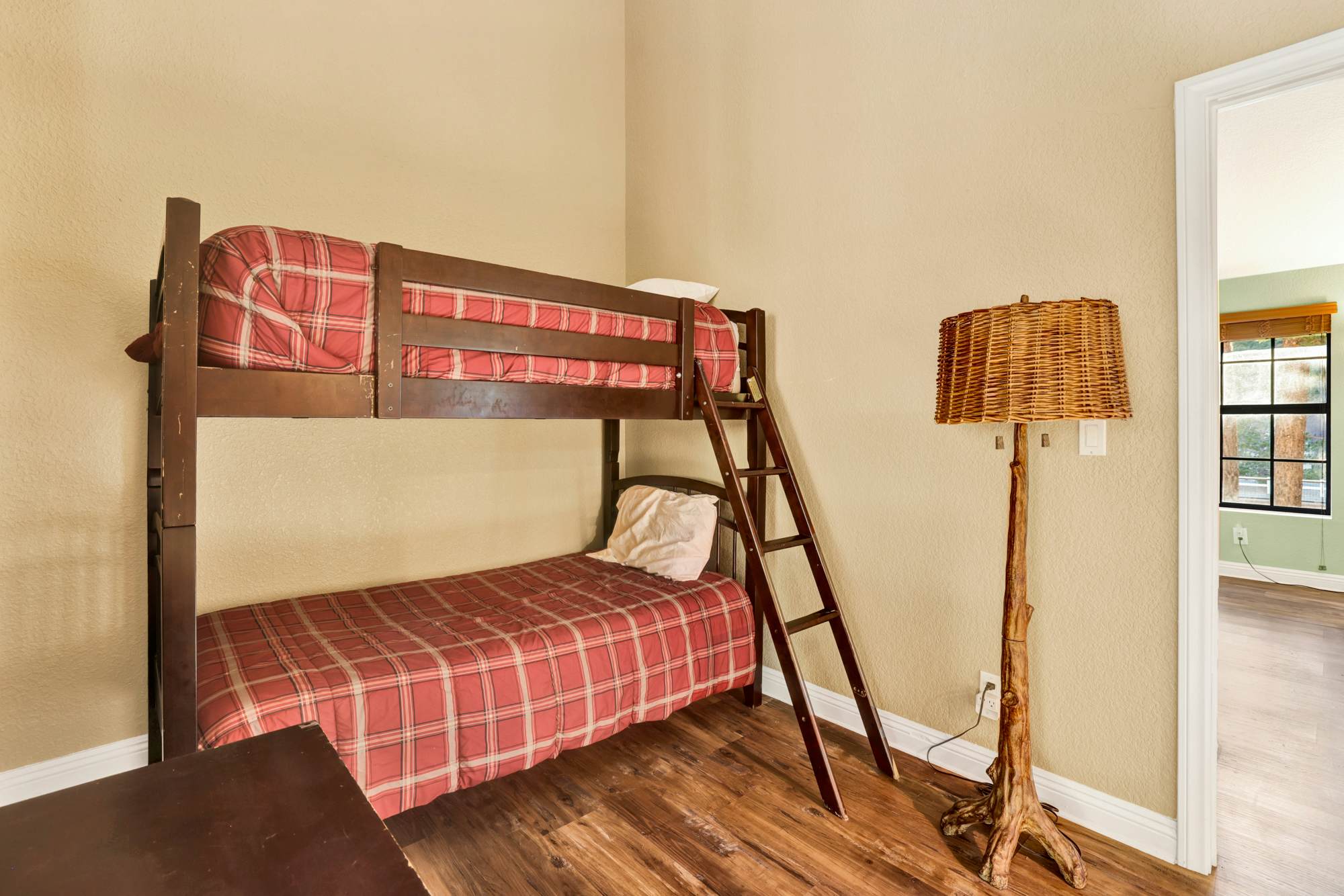 1826-Fawnskin Chalet