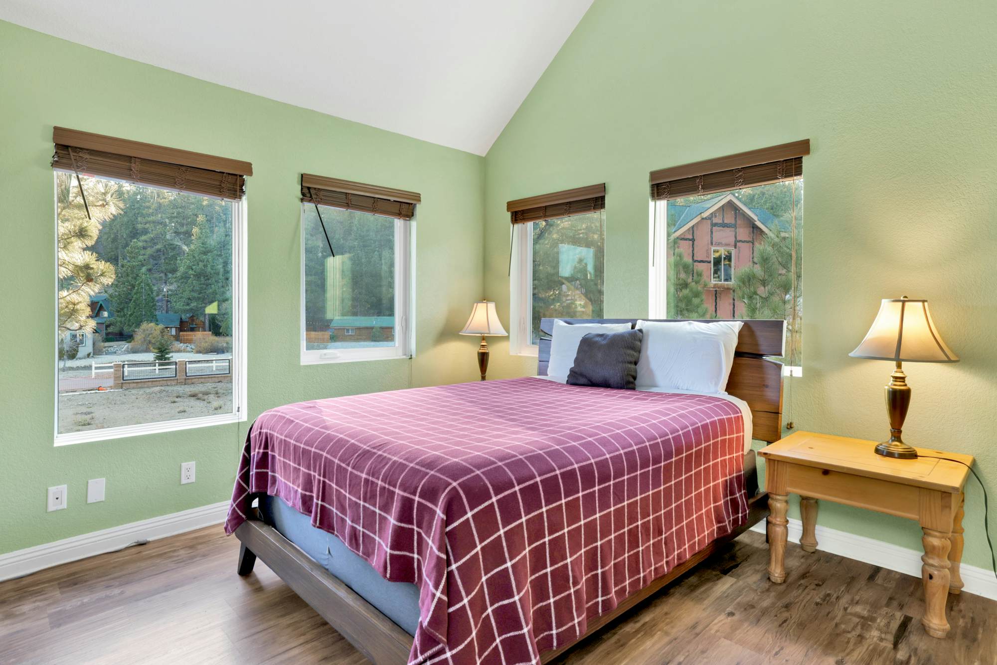 1826-Fawnskin Chalet