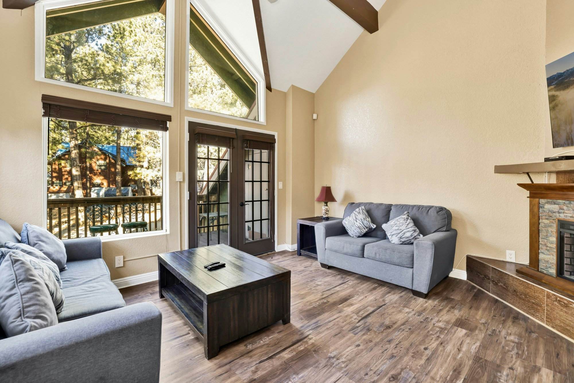 1826-Fawnskin Chalet