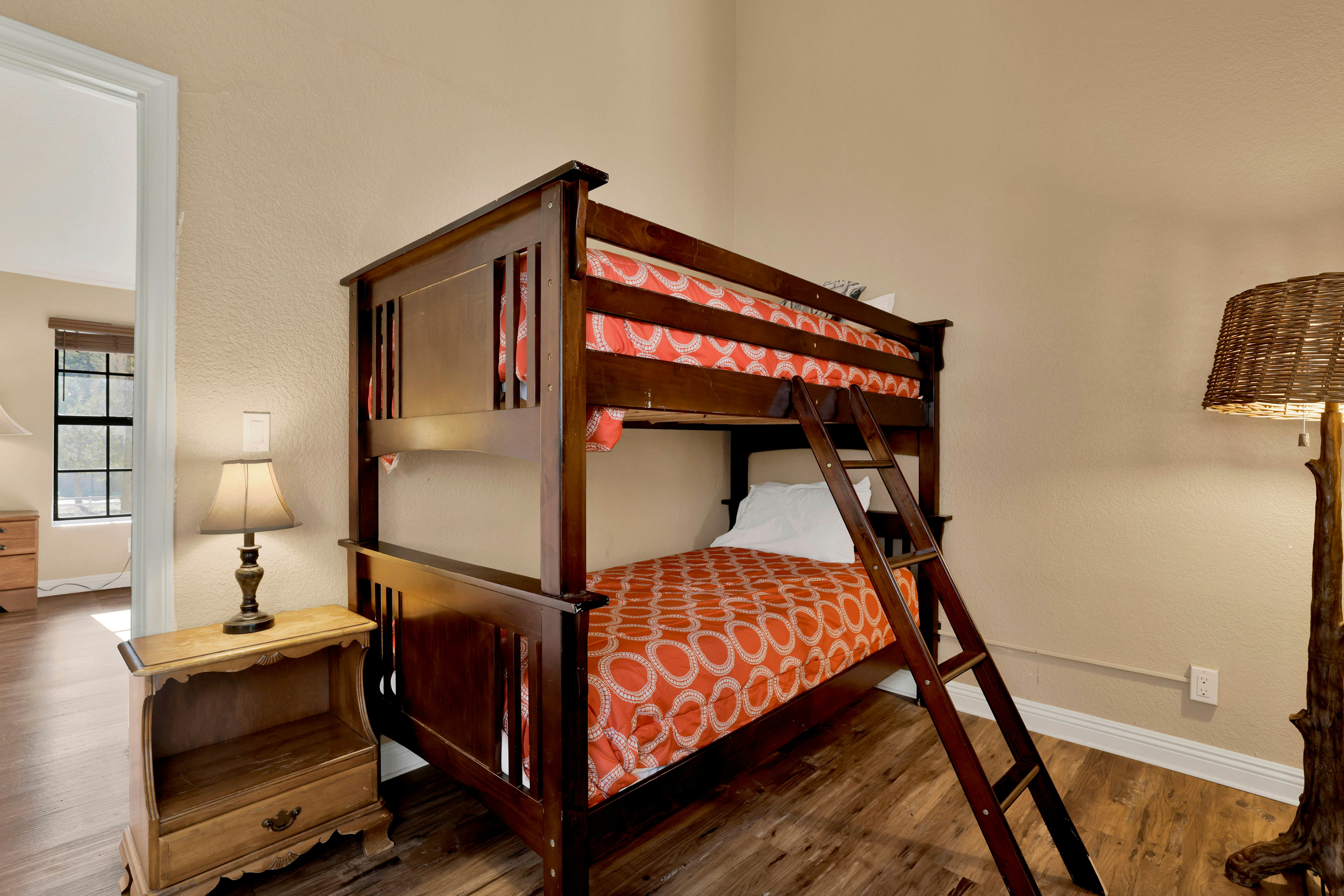 1826-Fawnskin Chalet