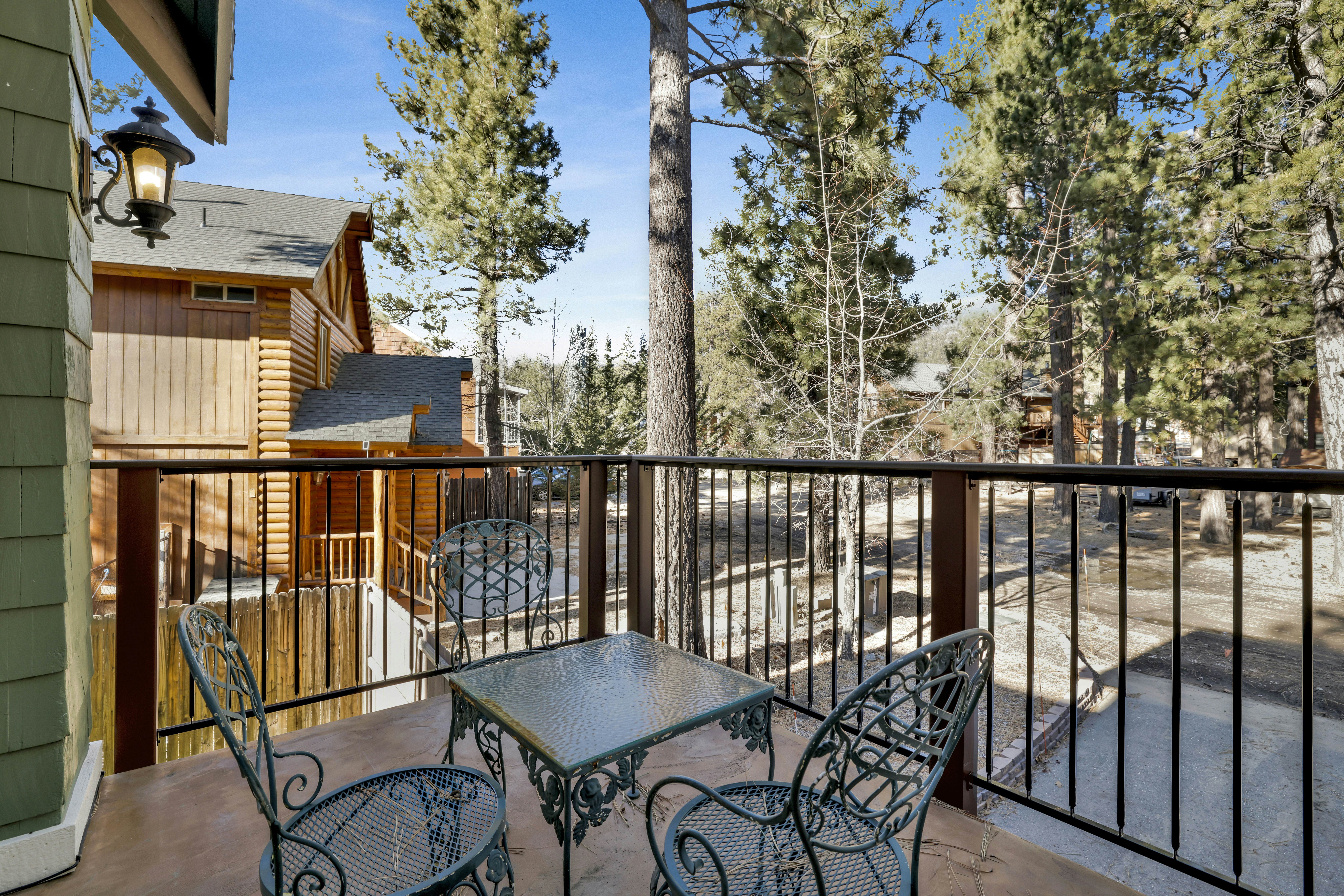 1826-Fawnskin Chalet