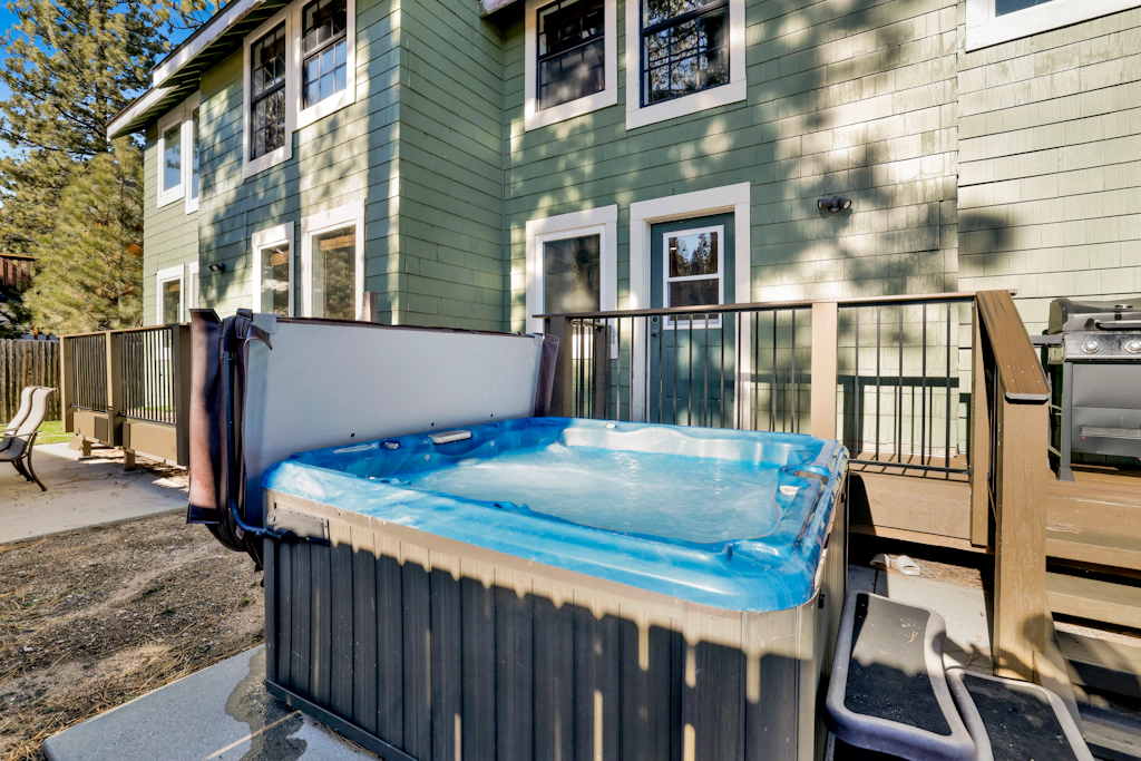 1826-Fawnskin Chalet