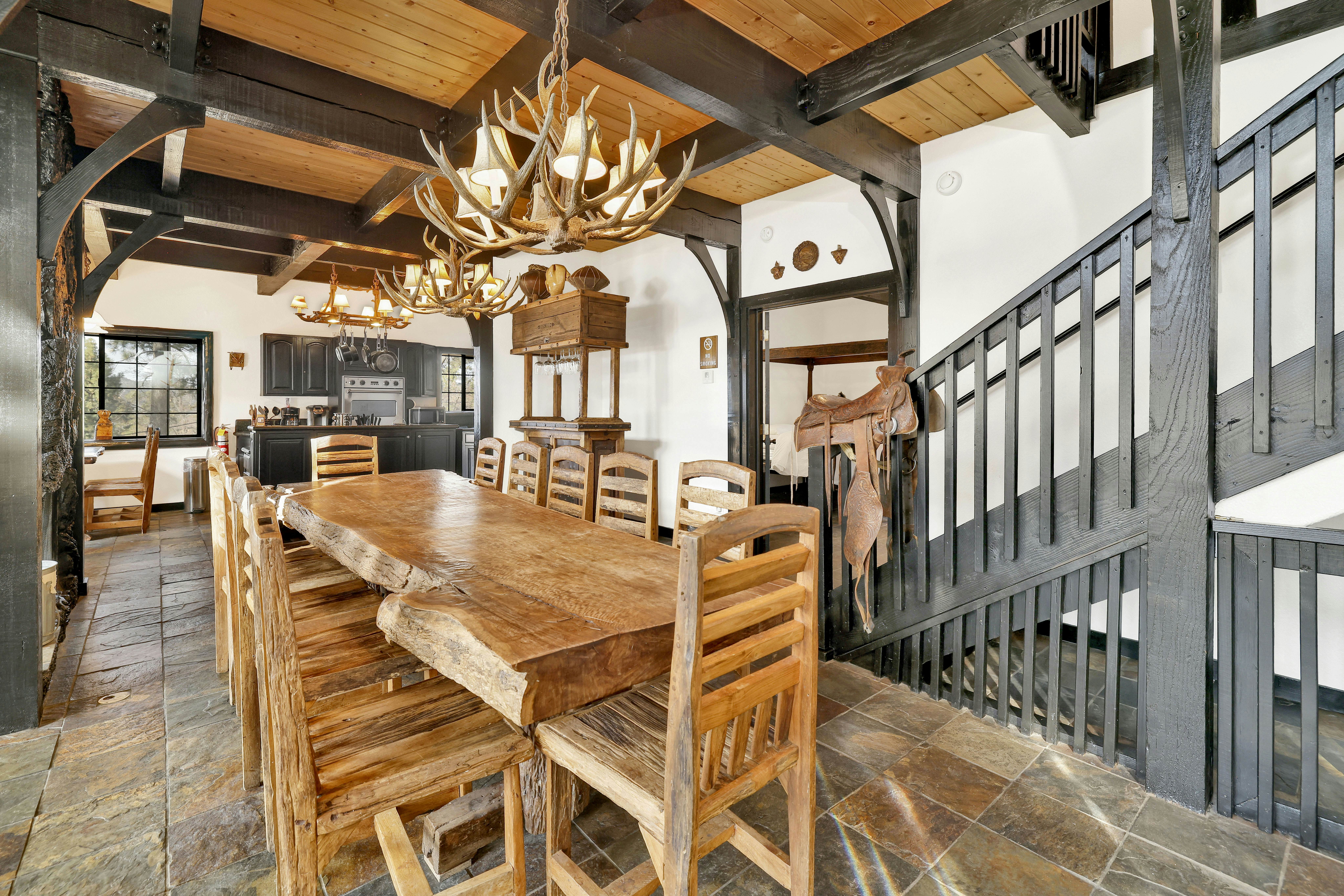 1842-Black Diamond Chalet