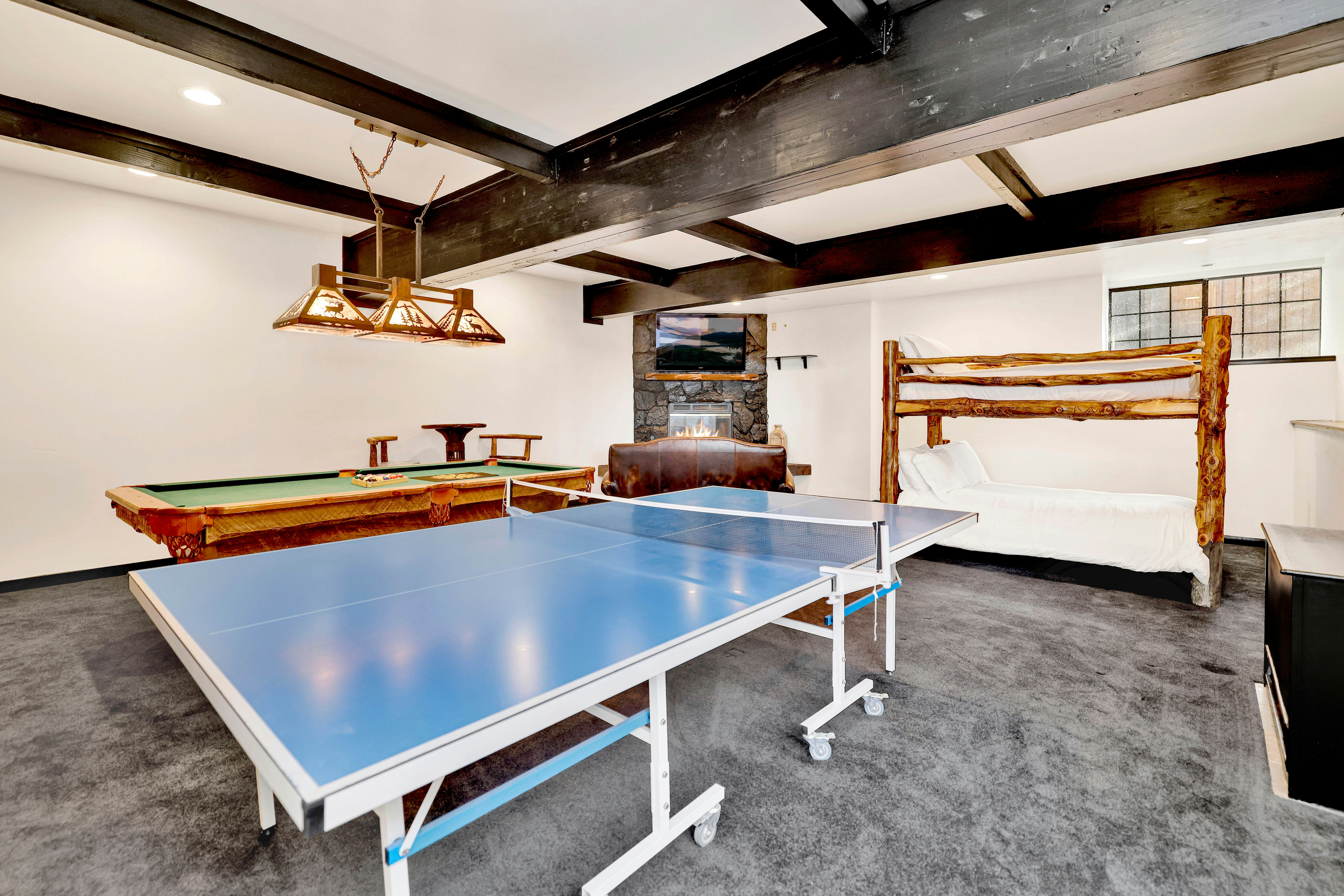 1842-Black Diamond Chalet