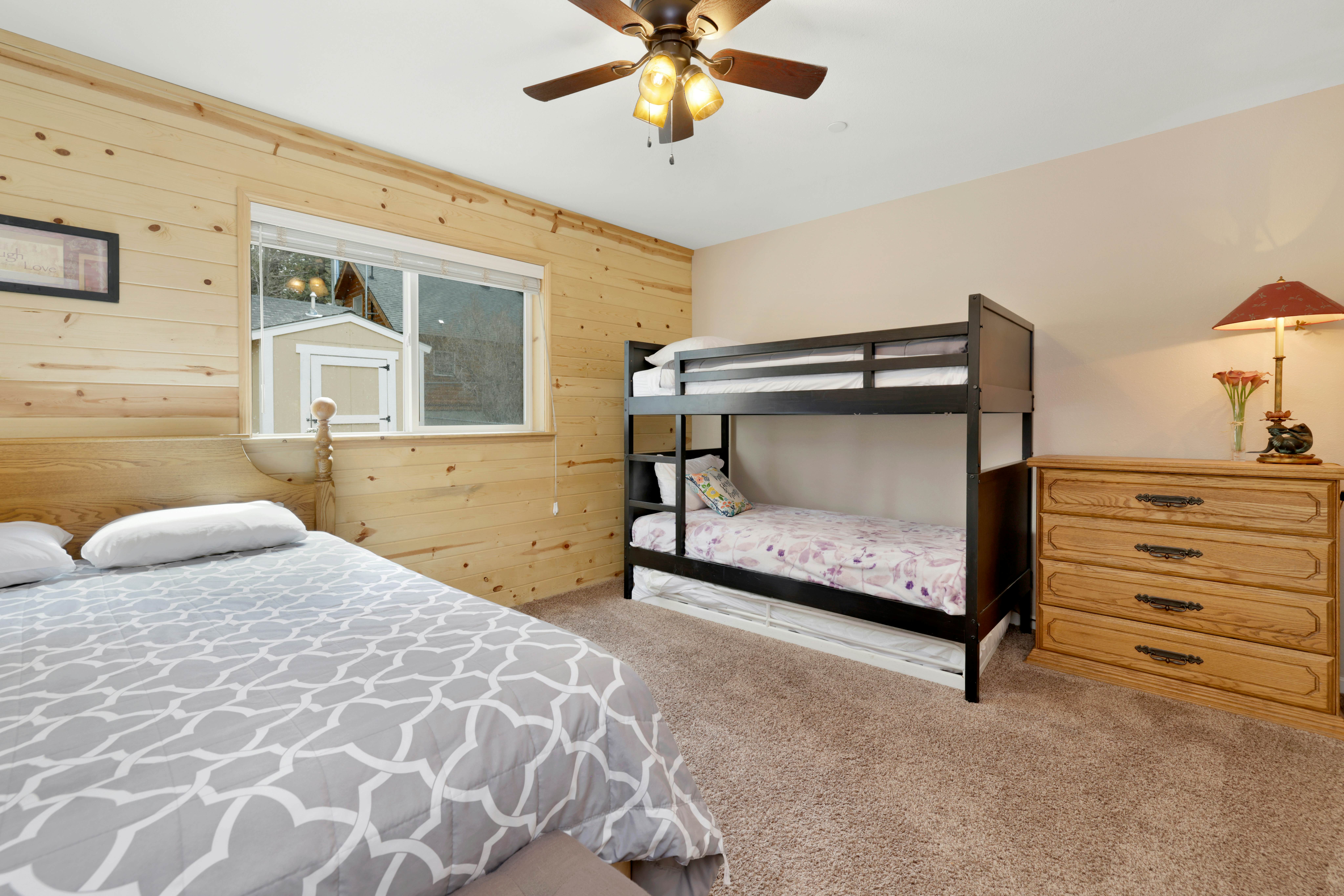 1874-Kit Kat's Hideaway