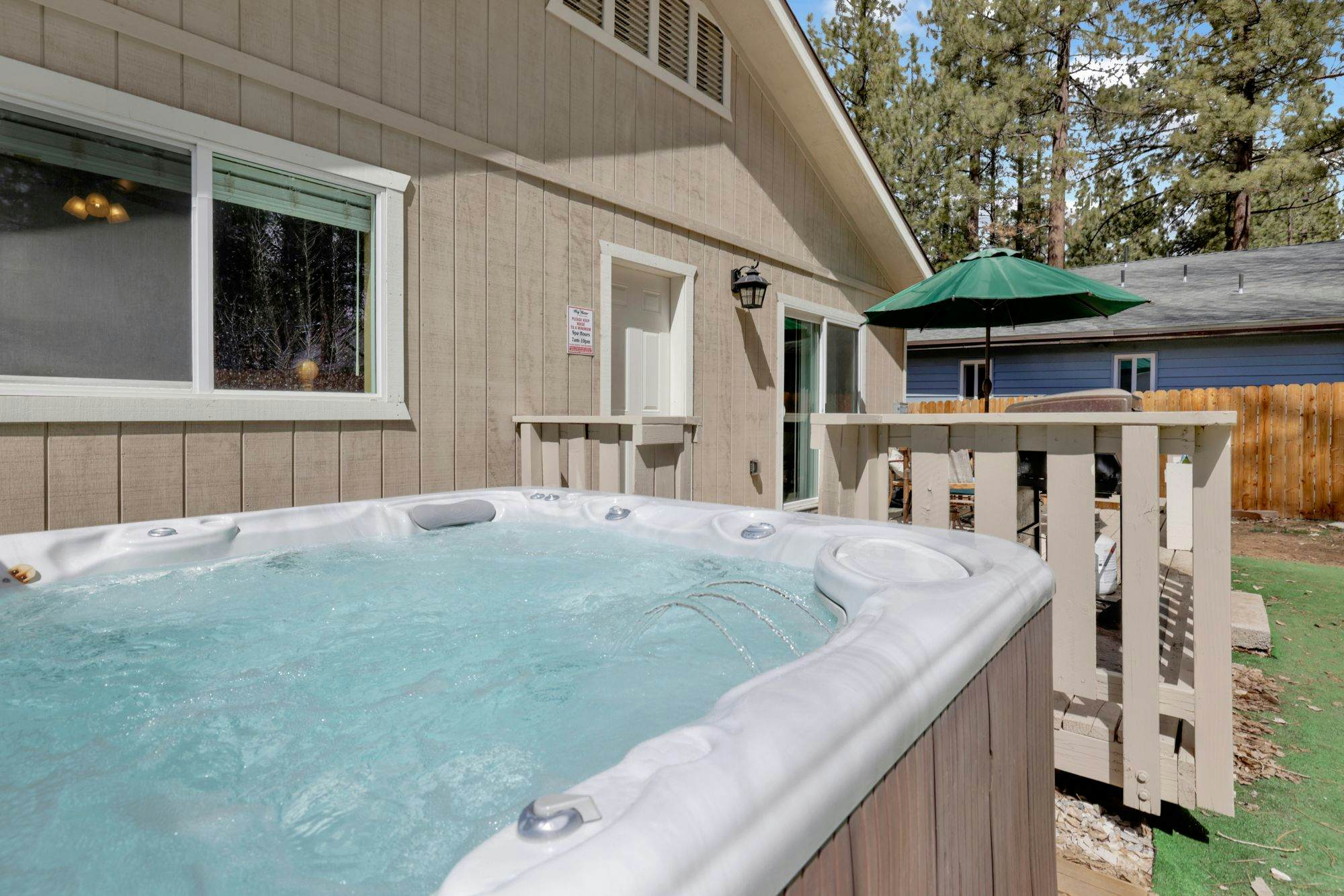 1874-Kit Kat's Hideaway