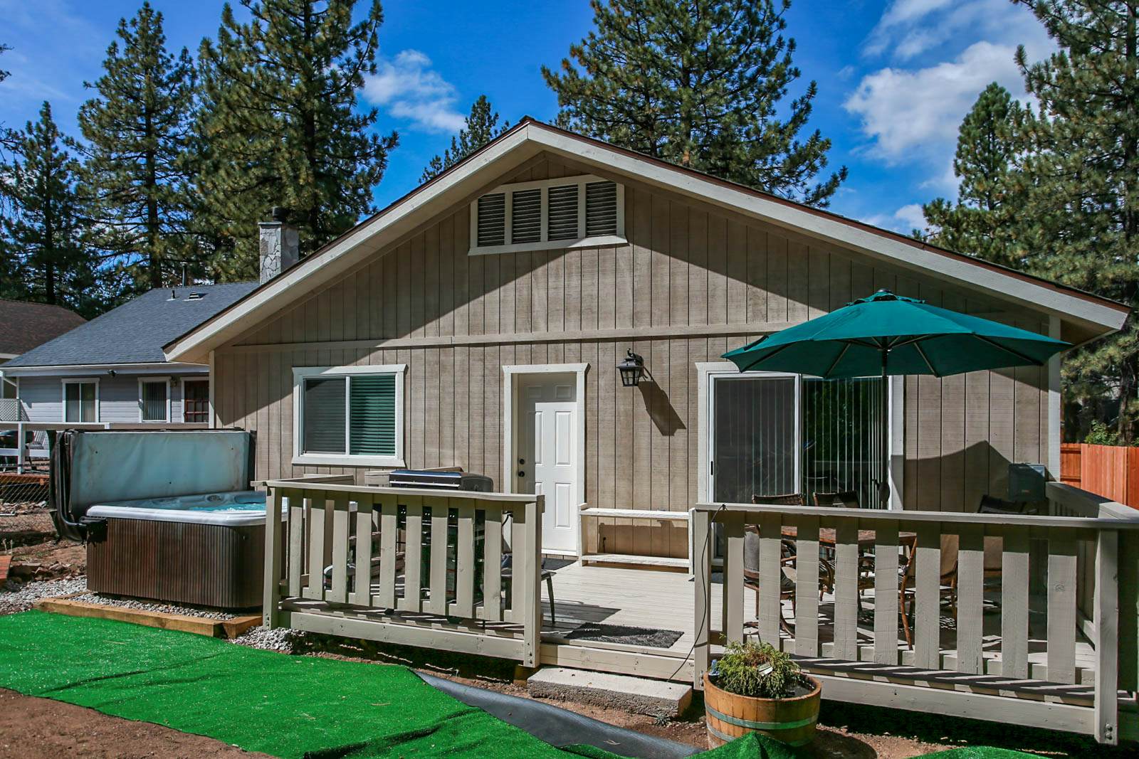 1874-Kit Kat's Hideaway