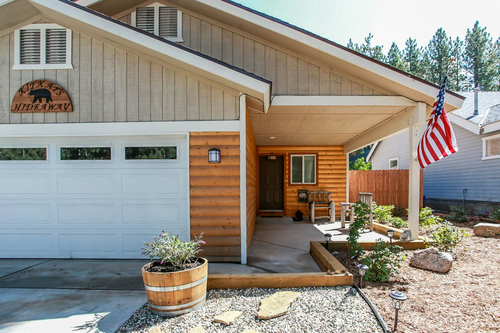 1874-Kit Kat's Hideaway