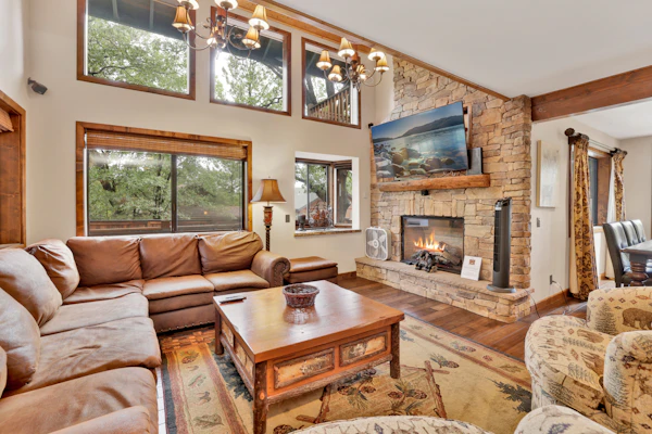Luxury Lodge Estate | Walk to Big Bear Village | Hot Tub & Game Room | Pet Friendly