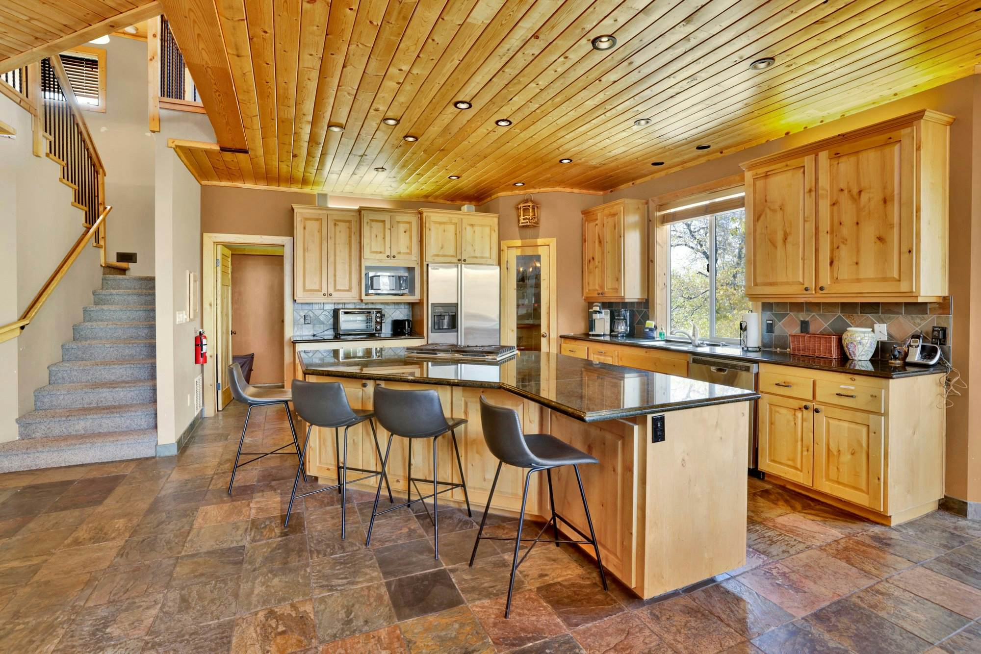 1884 - Grand Forest Lodge