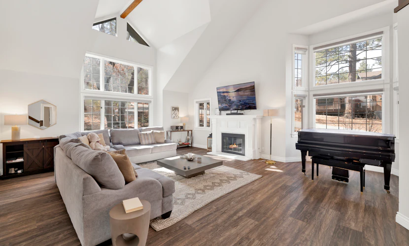 Splash Mountain Retreat Big Bear- Hot Tub- Games- Central Village Chalet-