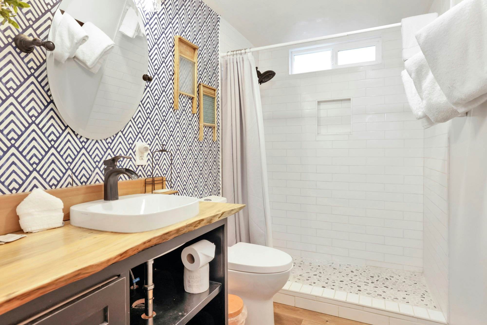 2045-Blue Bear Chalet