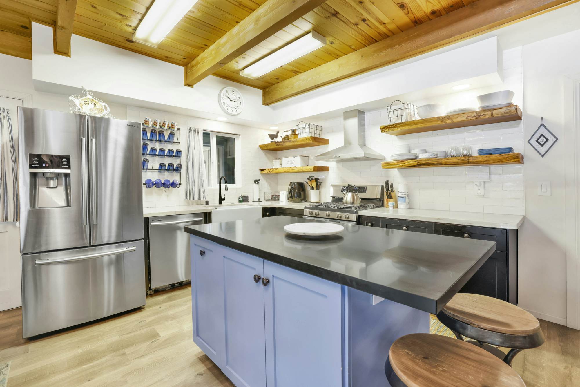 2045-Blue Bear Chalet