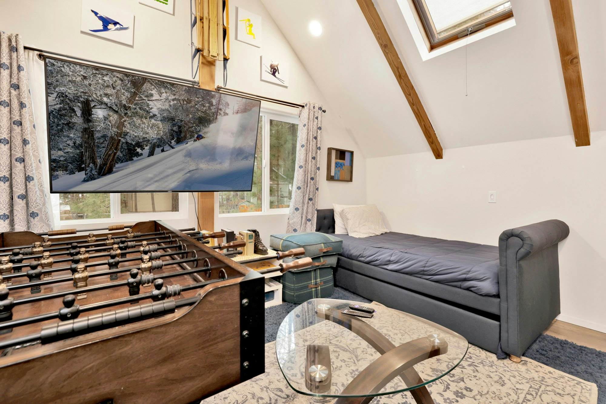 2045-Blue Bear Chalet