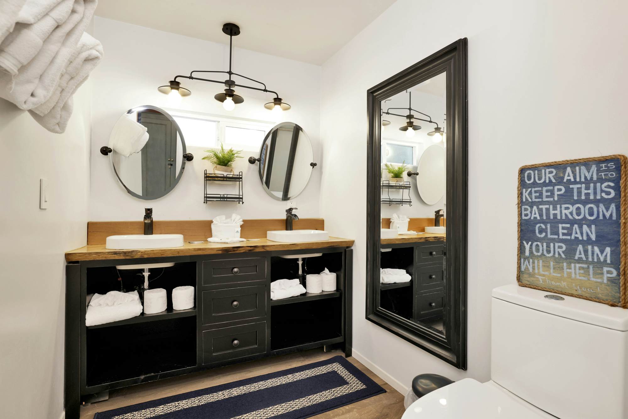 2045-Blue Bear Chalet