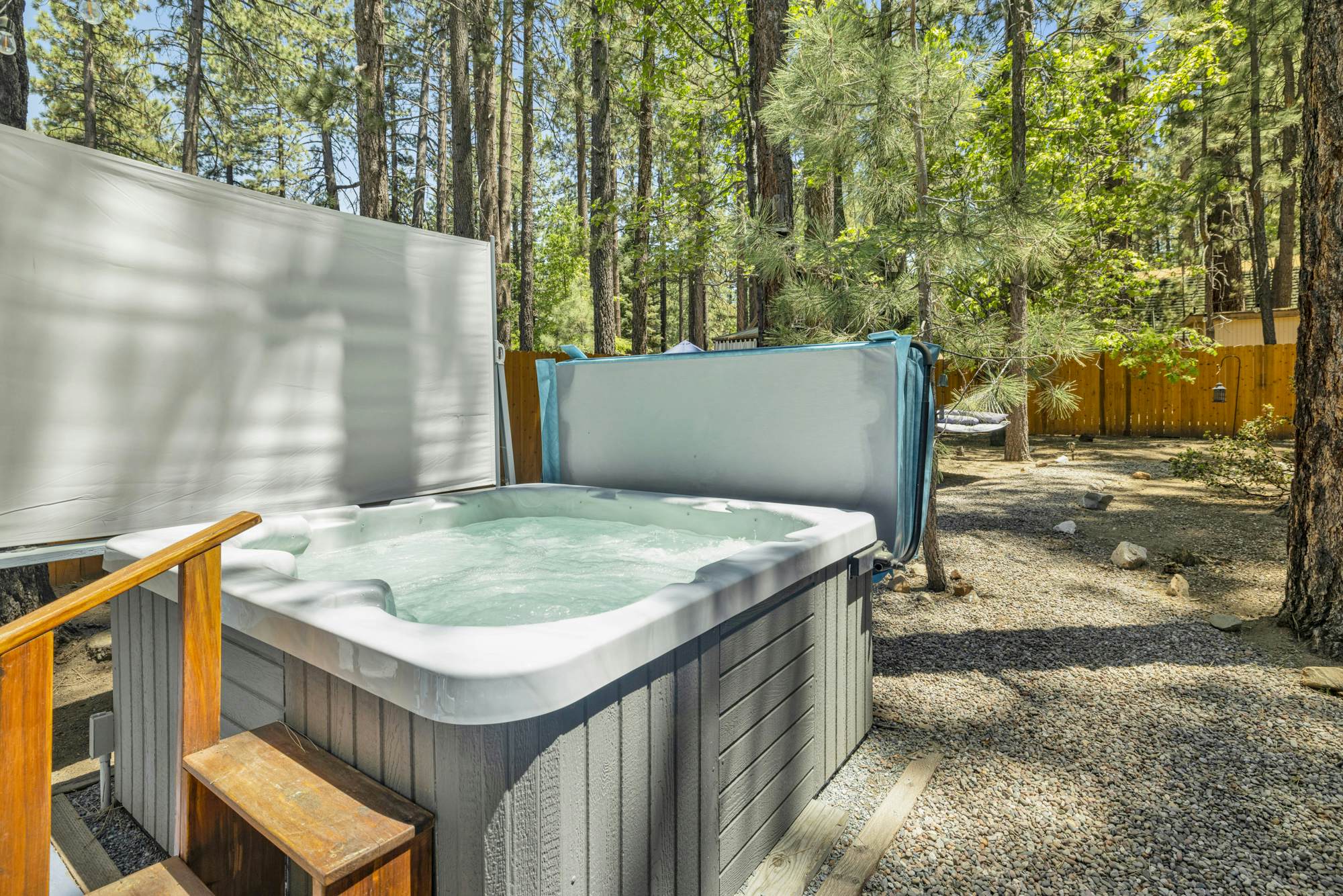 2045-Blue Bear Chalet