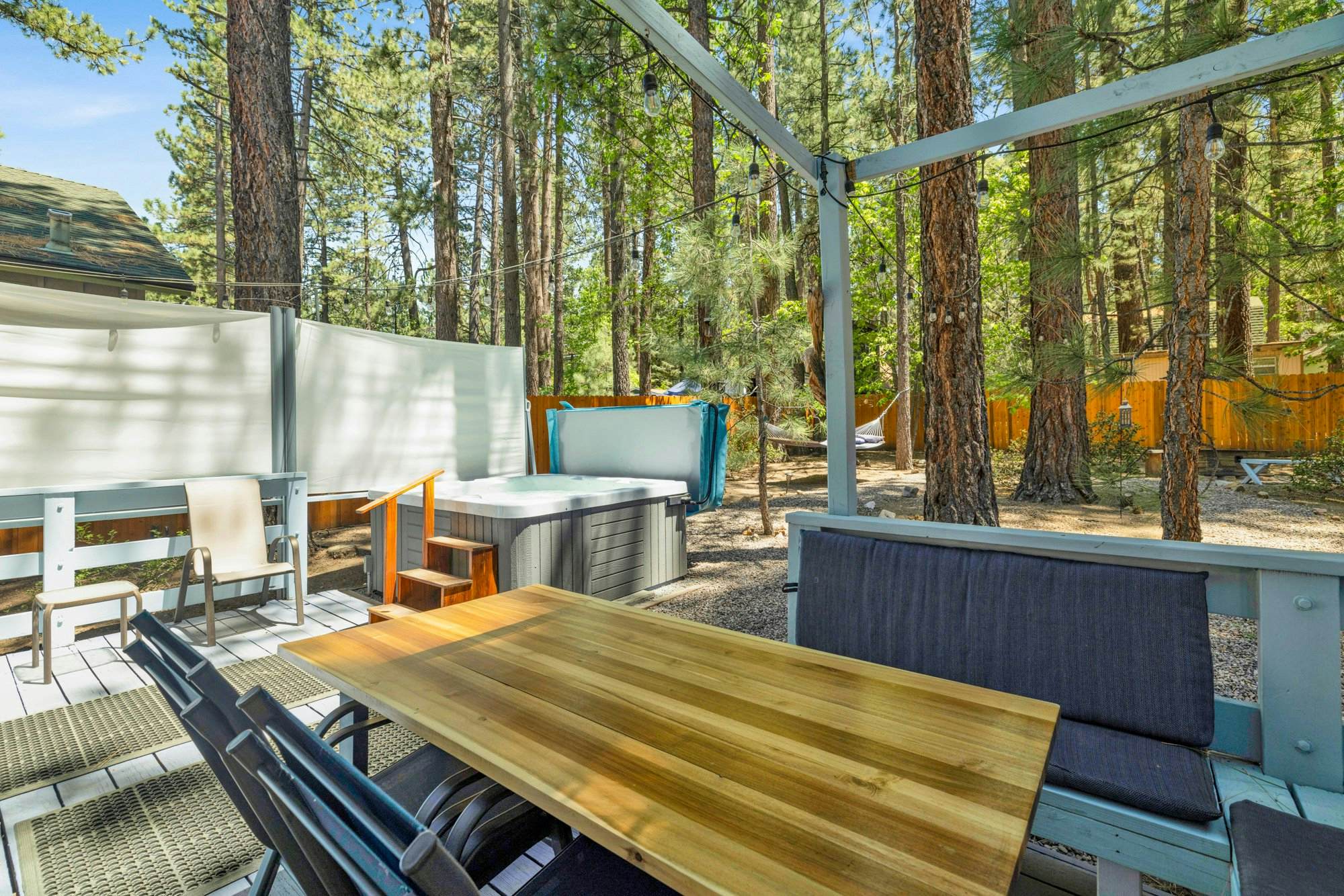 2045-Blue Bear Chalet