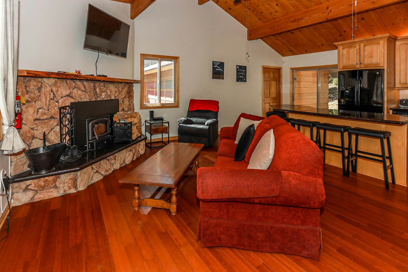 1916-Shasta Mountain Cabin