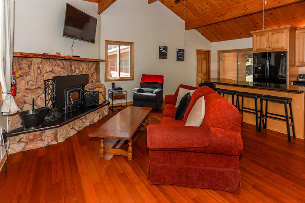 Shasta Mountain Cabin Retreat at Big Bear