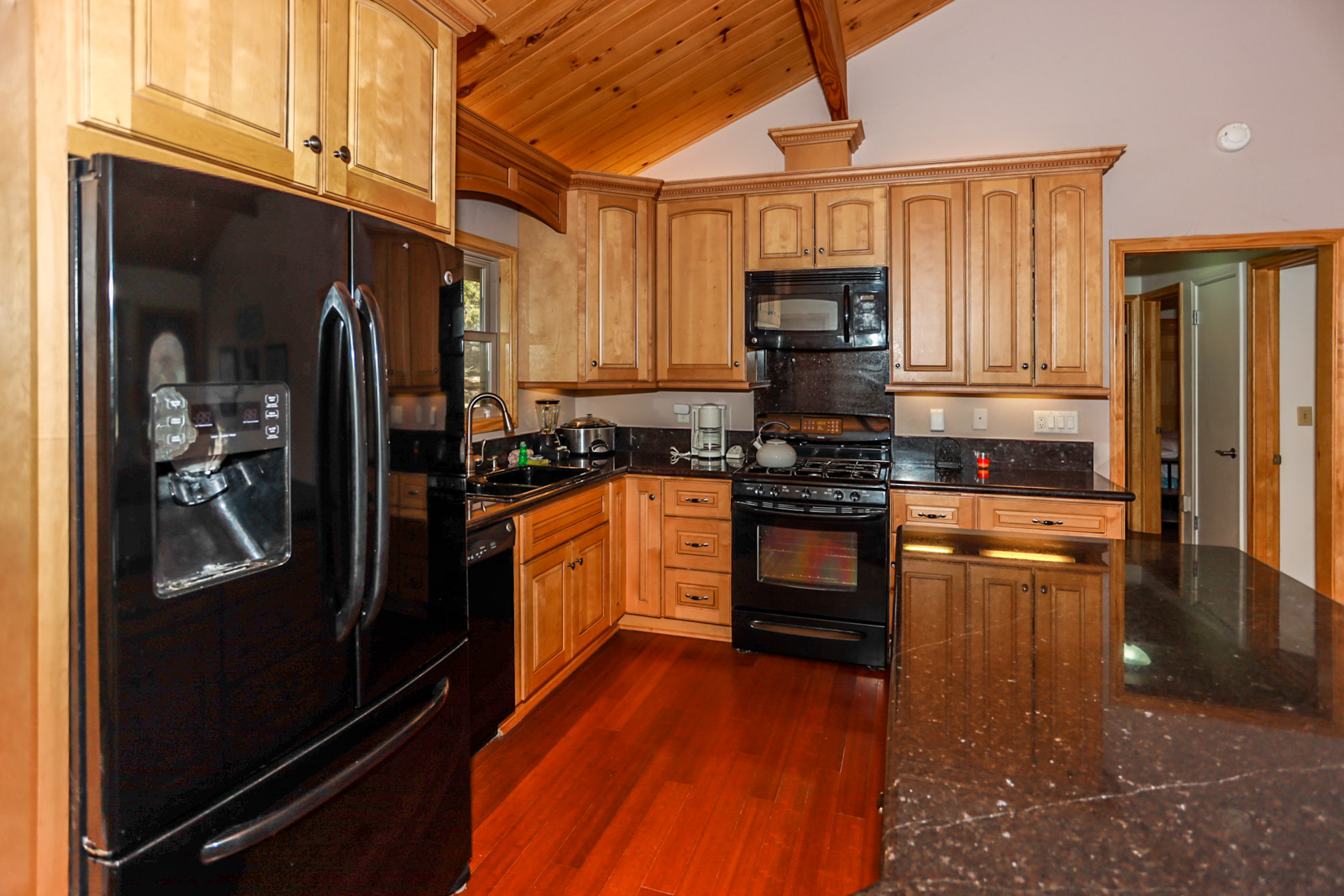 Shasta Mountain Cabin Retreat at Big Bear