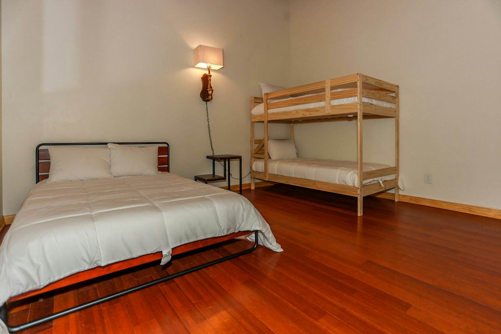 1916-Shasta Mountain Cabin