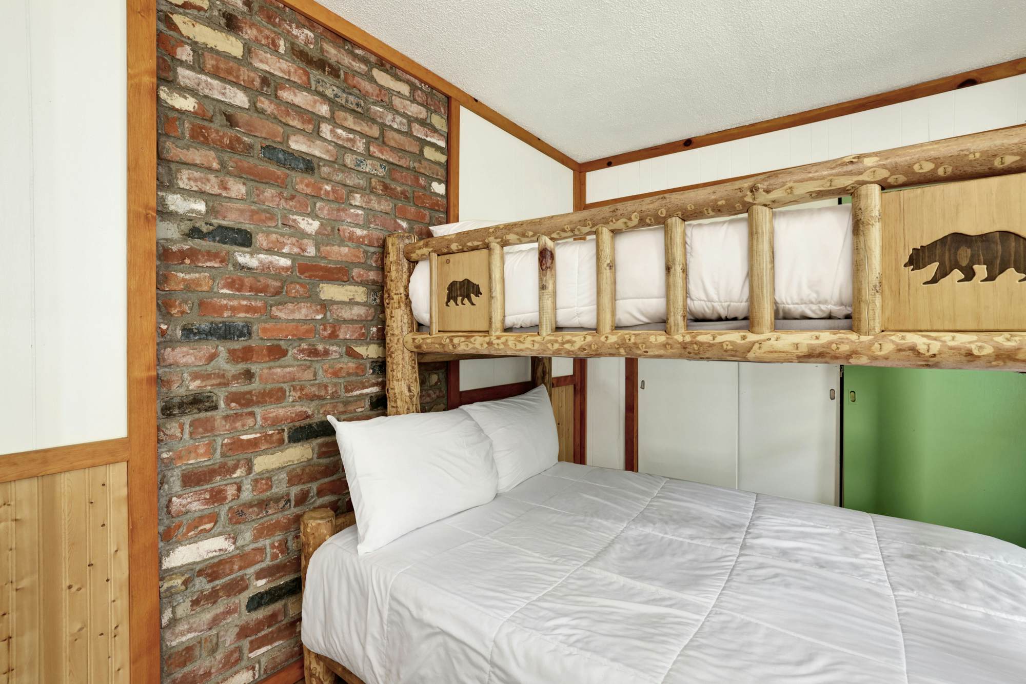 1929-Moonlight Ridge