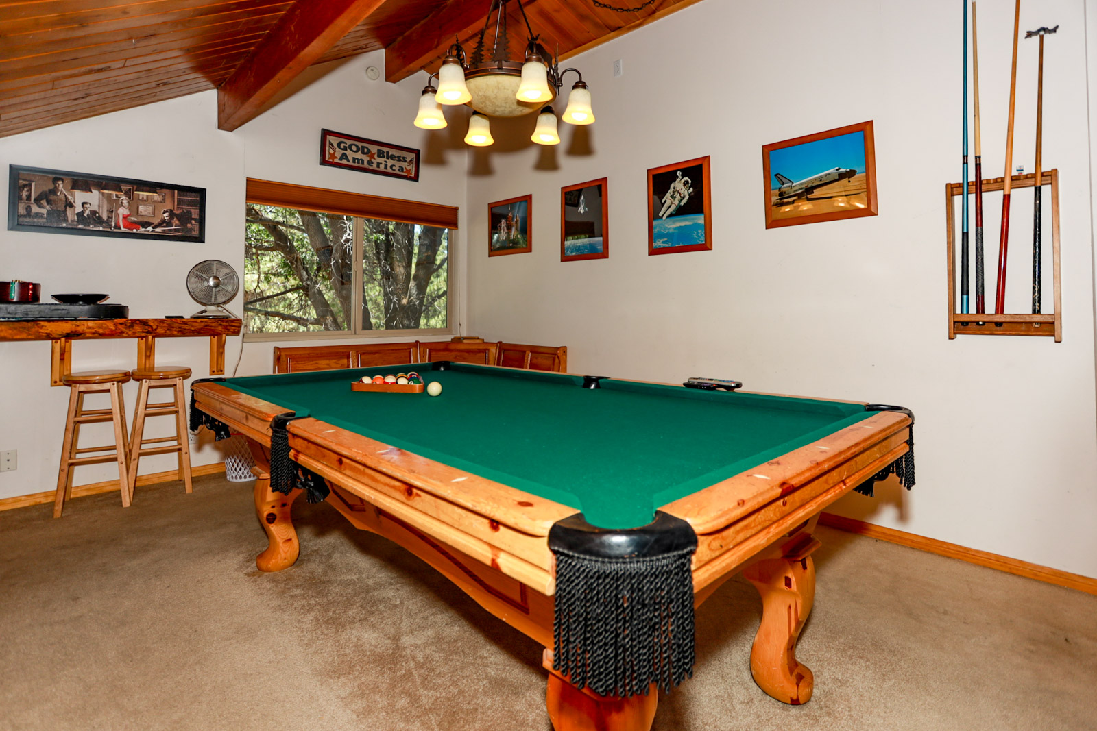 Mountain Adventure Ski Haus w/ Hot Tub