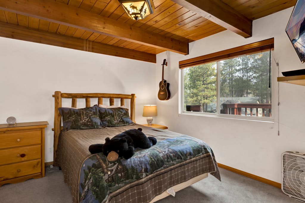 Mountain Adventure Ski Haus w/ Hot Tub