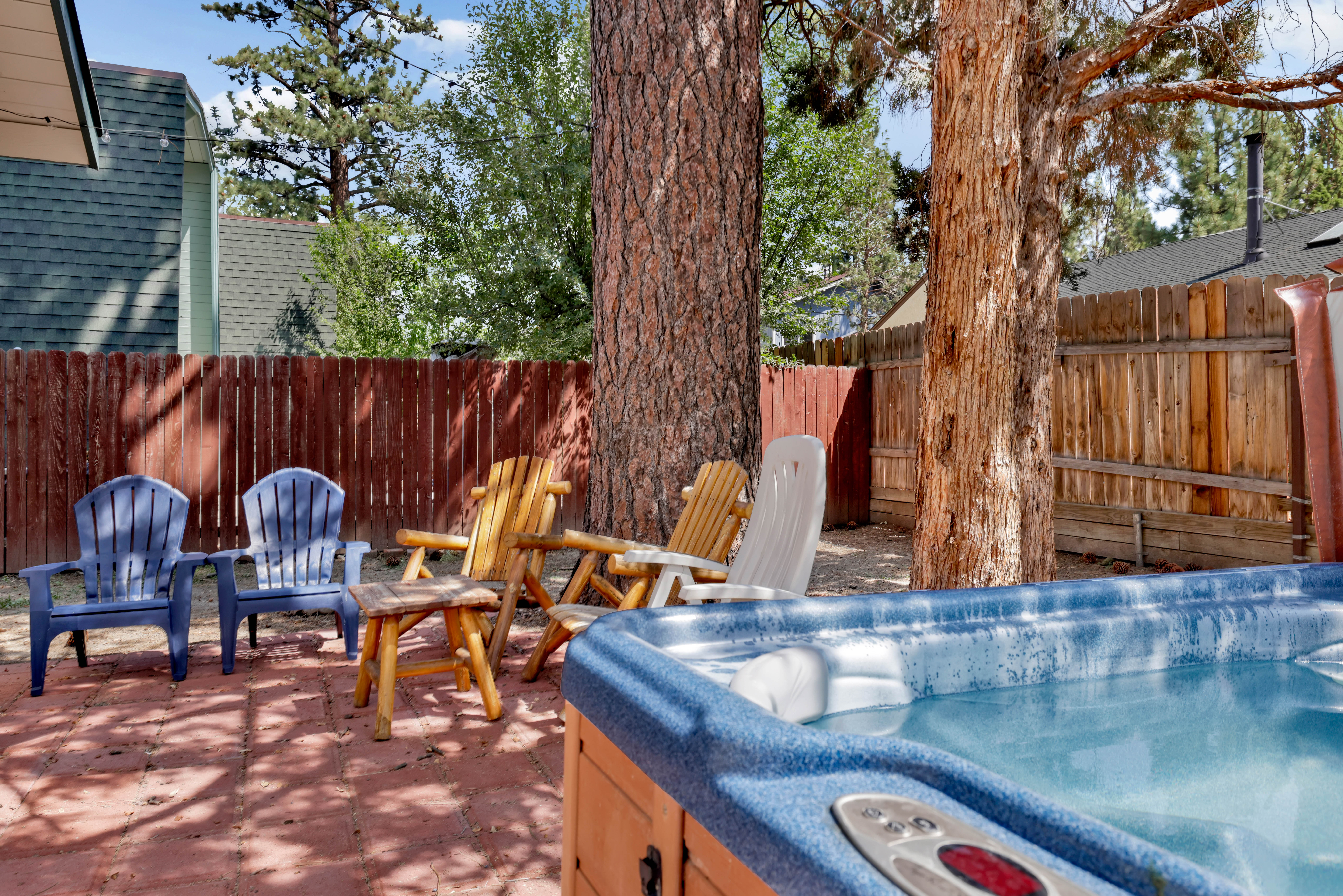 Montana Cabin | Hot Tub • Near Dirt Bike Trails • Cozy Retreat