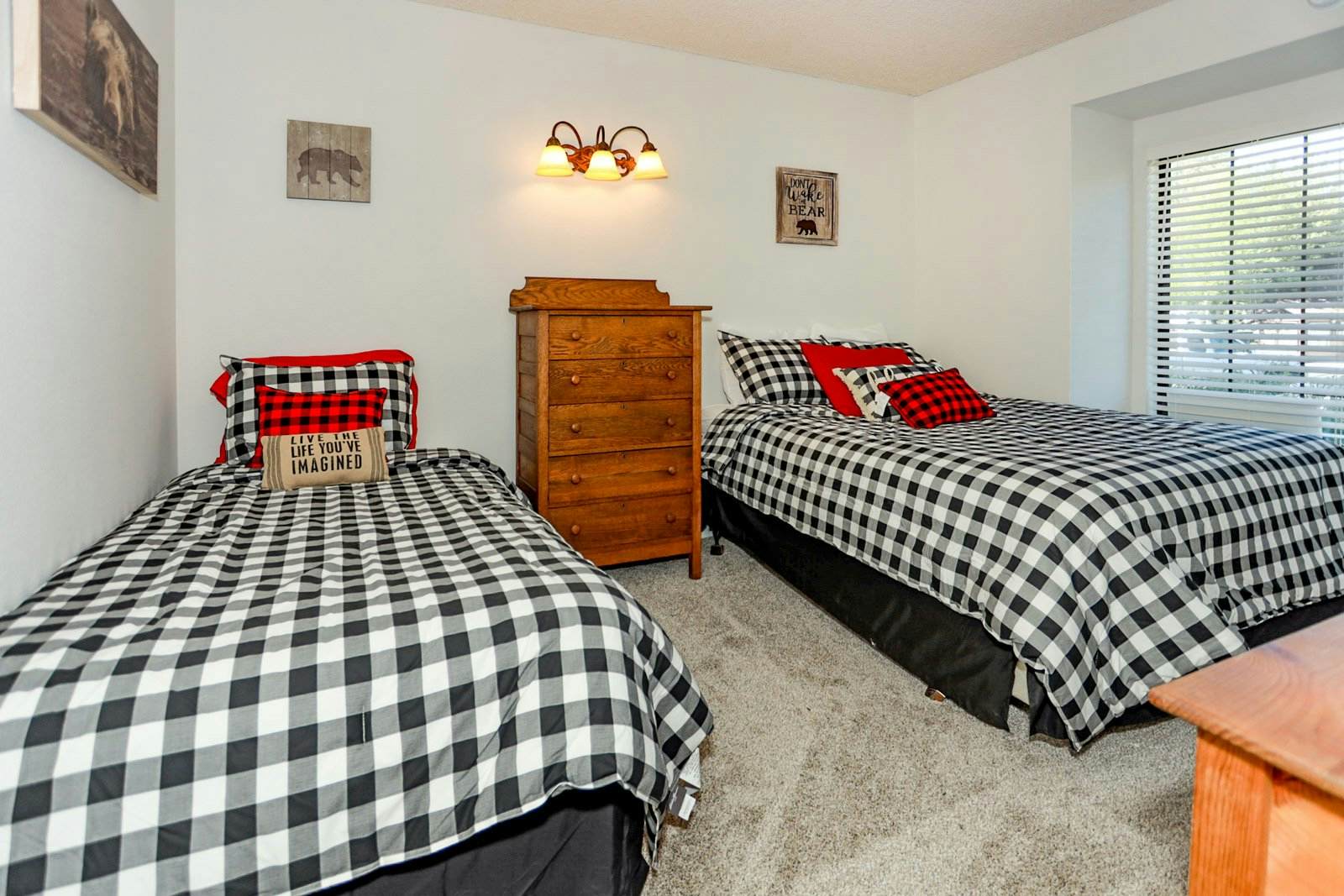 1952-Cienega Getaway