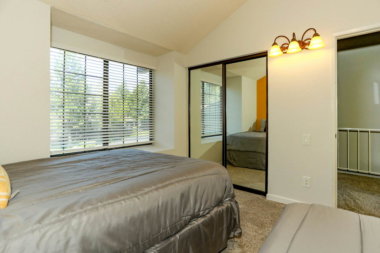 1952-Cienega Getaway