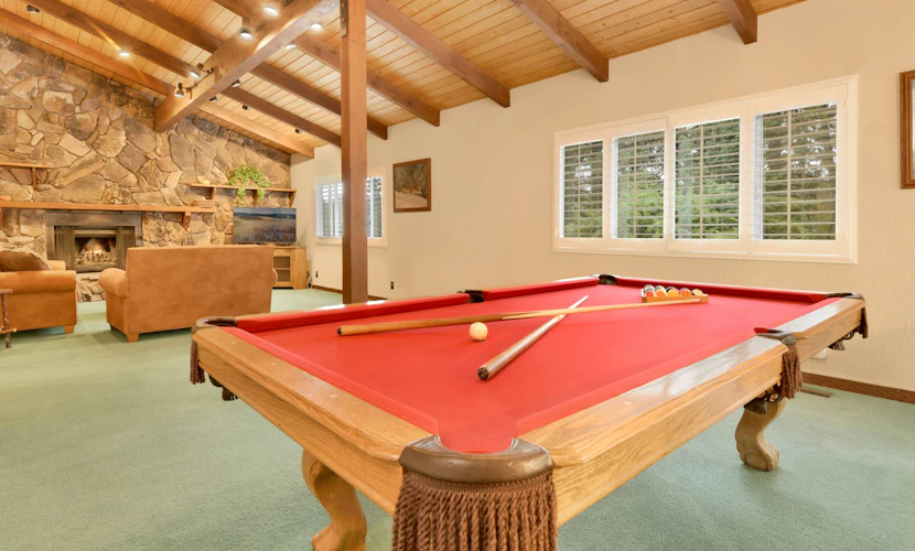 La Cerena Getaway at Big Bear- Pool Table- Ski Resort Central