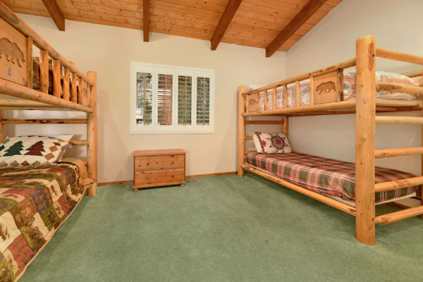 La Cerena Getaway at Big Bear- Pool Table- Ski Resort Central