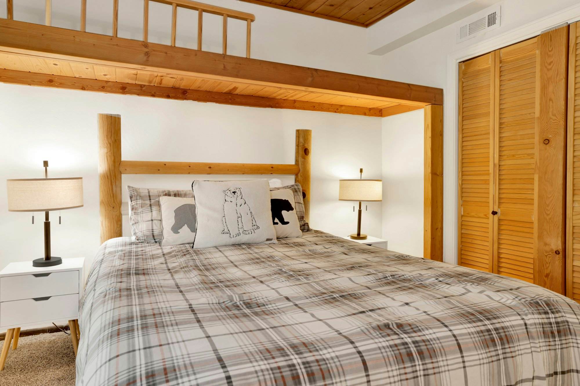 1977- Black Oak Cabin