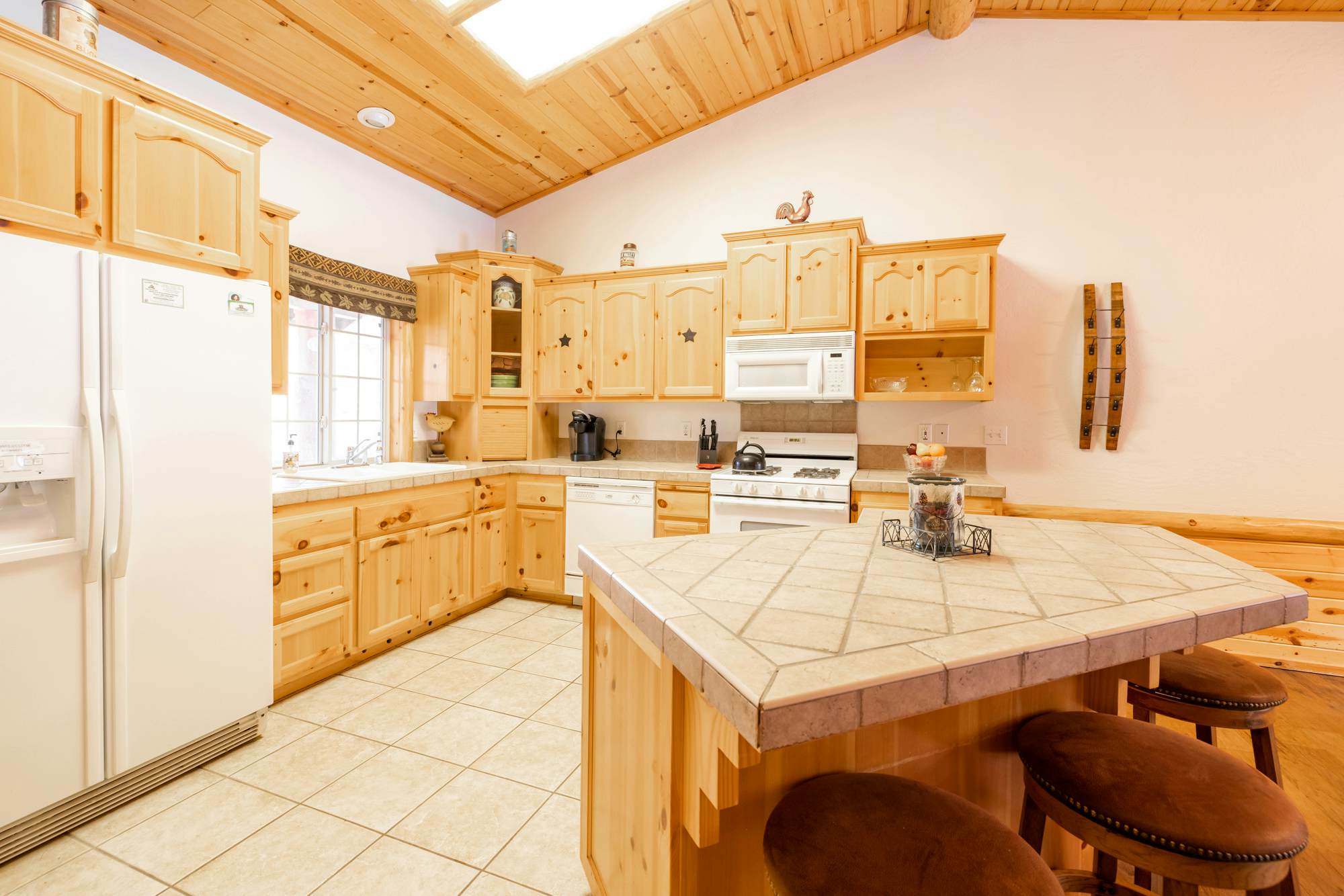 1986-Little Cubs Cabin