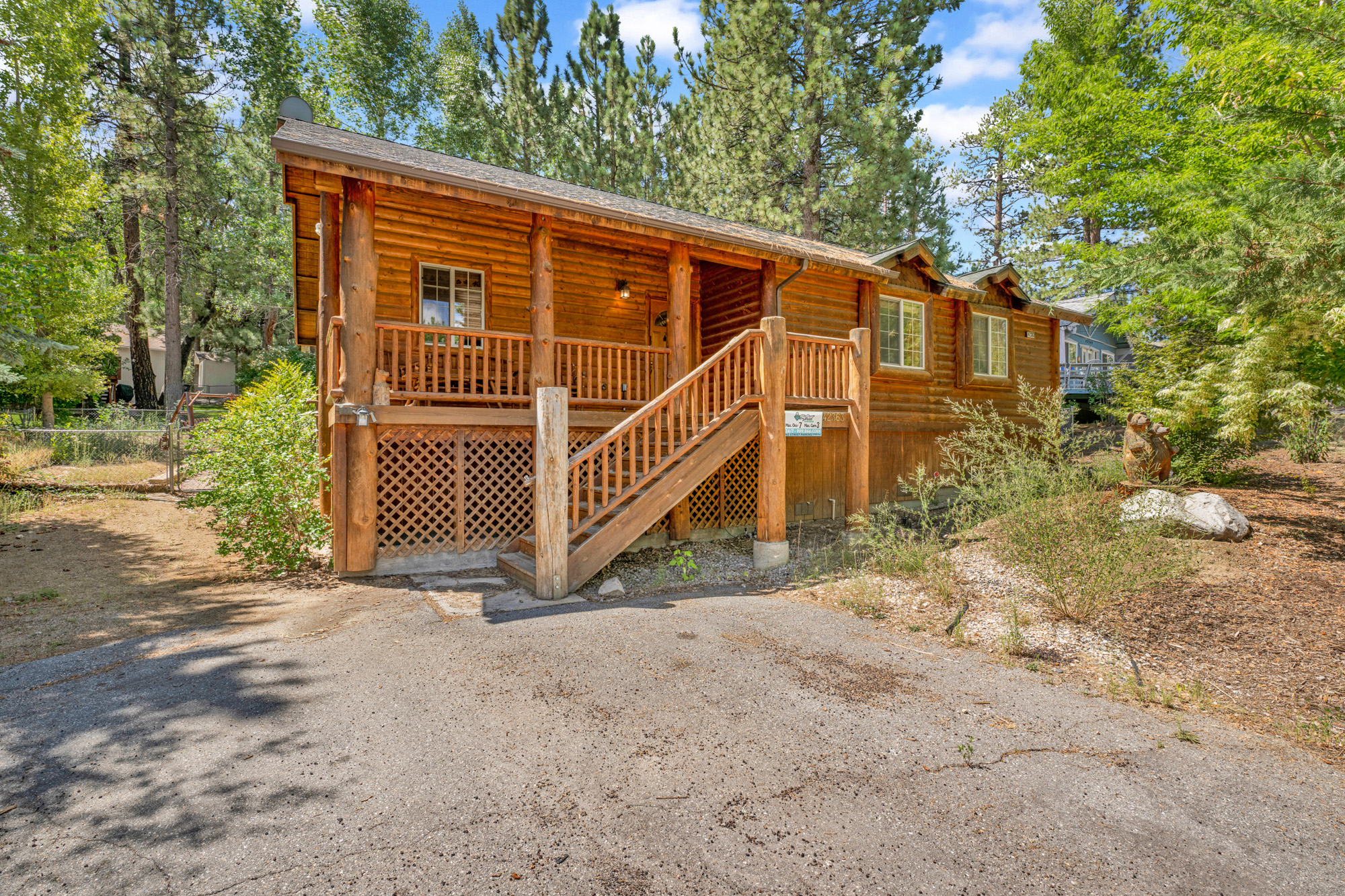 Little Cubs Fox Farm Retreat w/ Hot Tub + Games