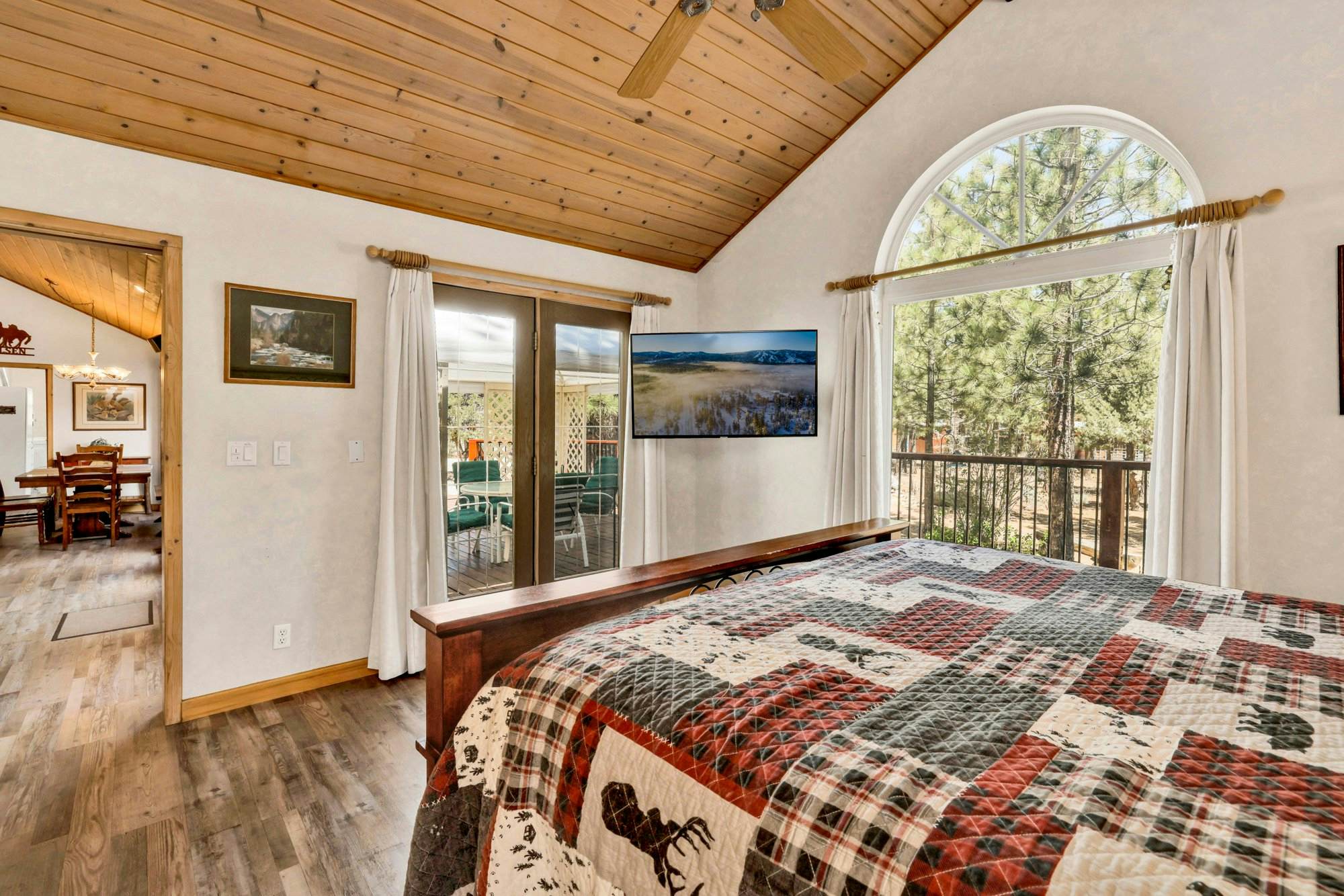 2005- One Hundred Pines Ranch