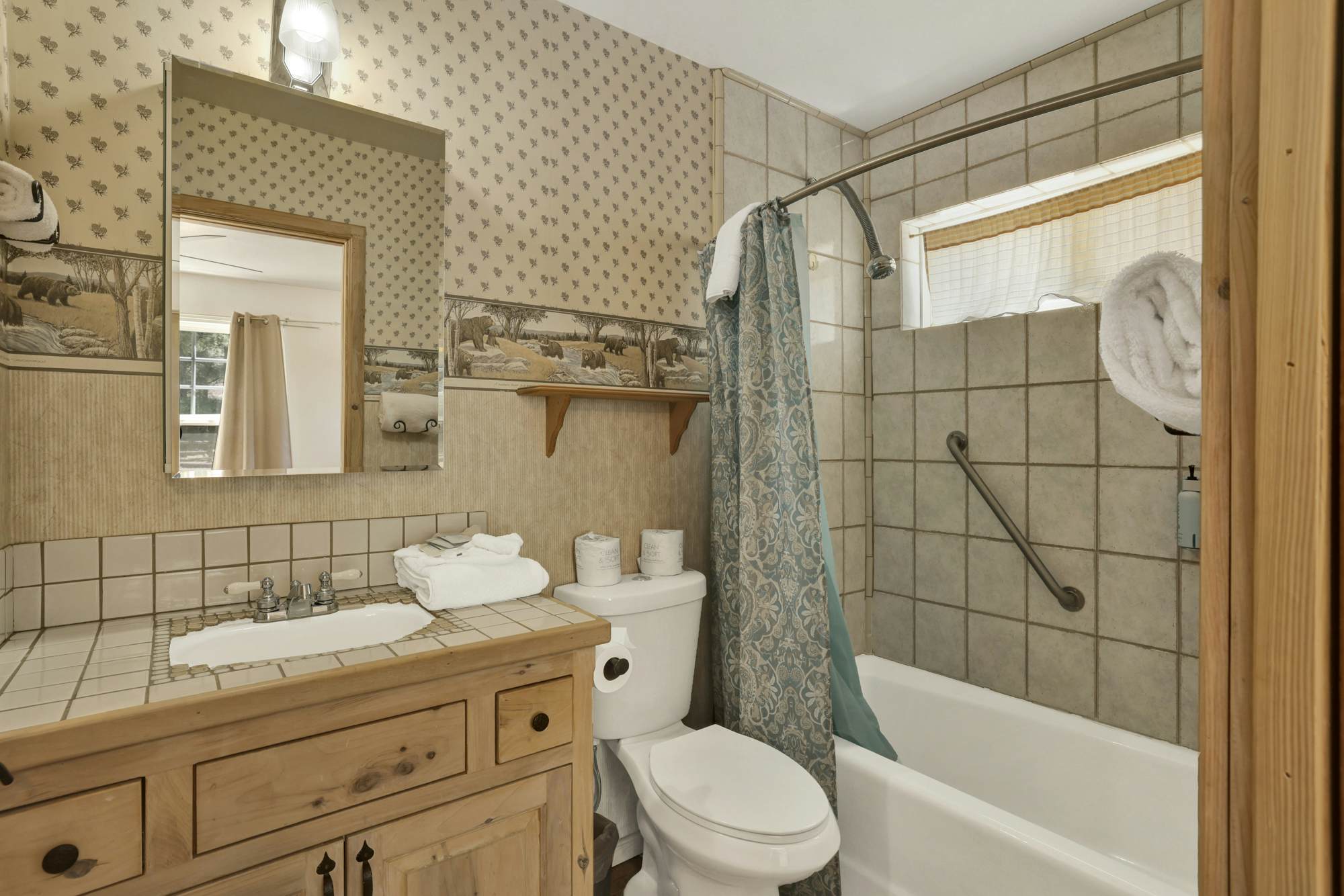 2005- One Hundred Pines Ranch