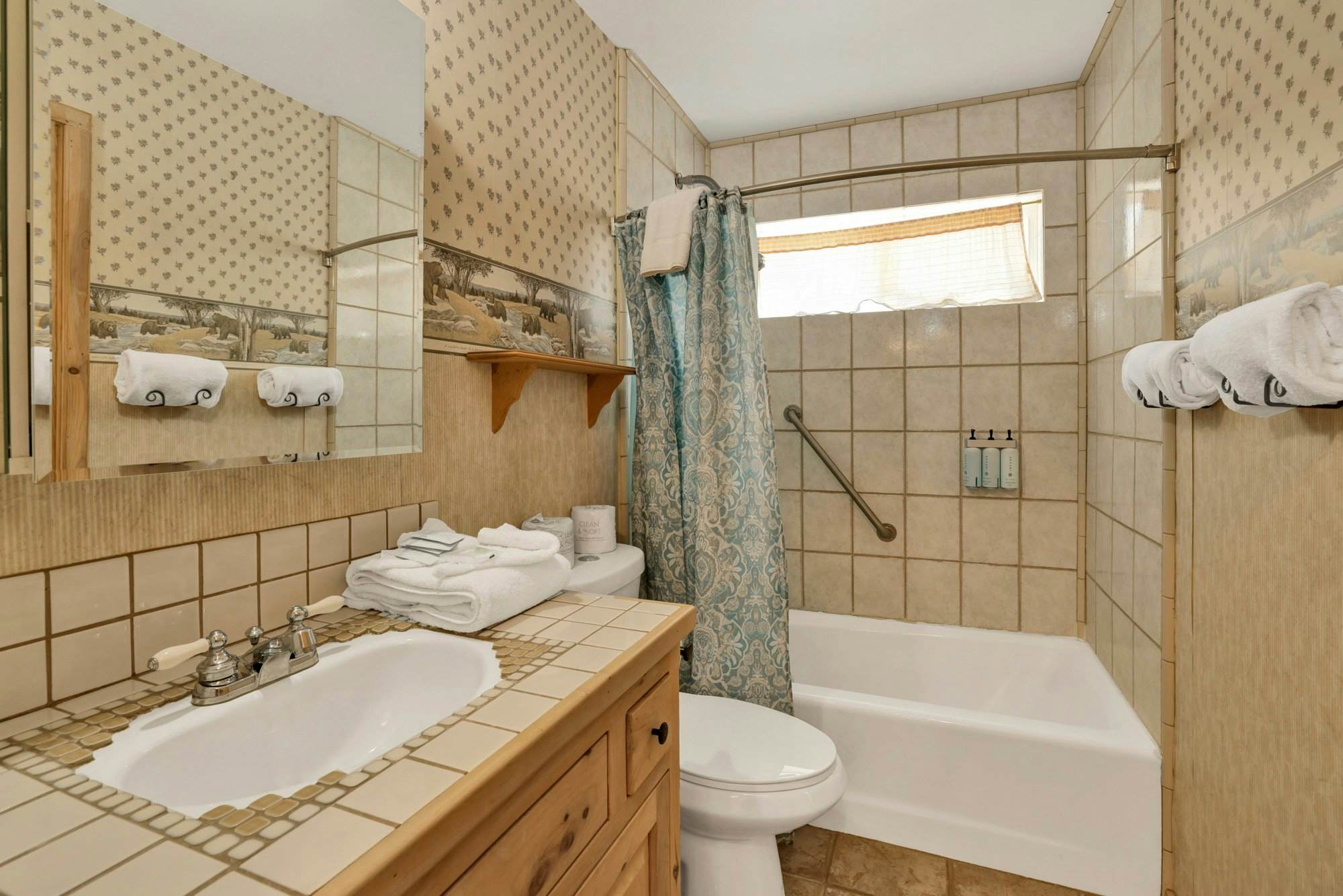 2005- One Hundred Pines Ranch