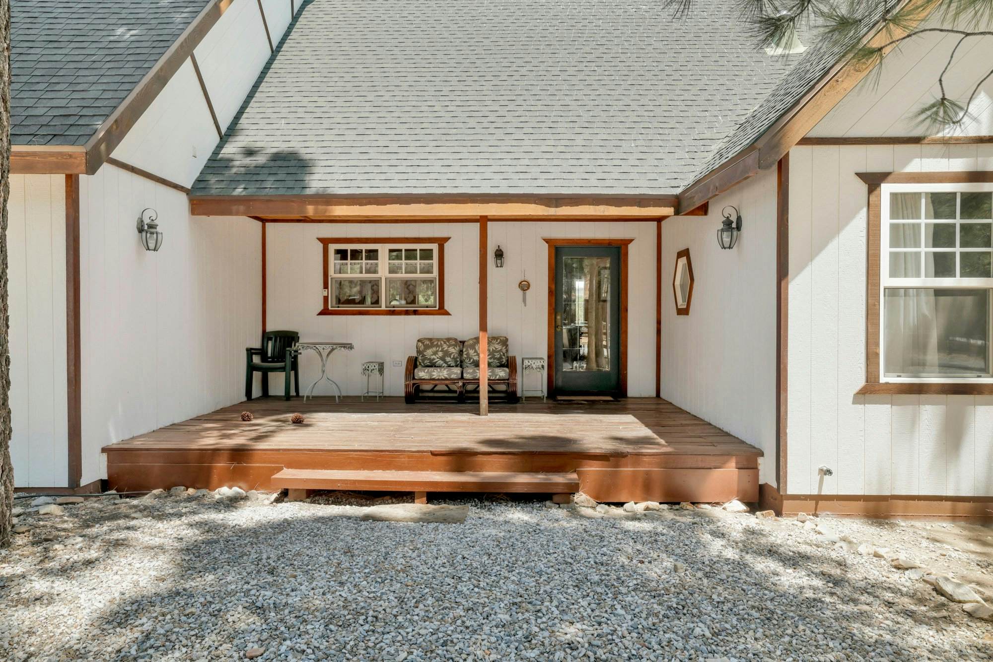 2005- One Hundred Pines Ranch